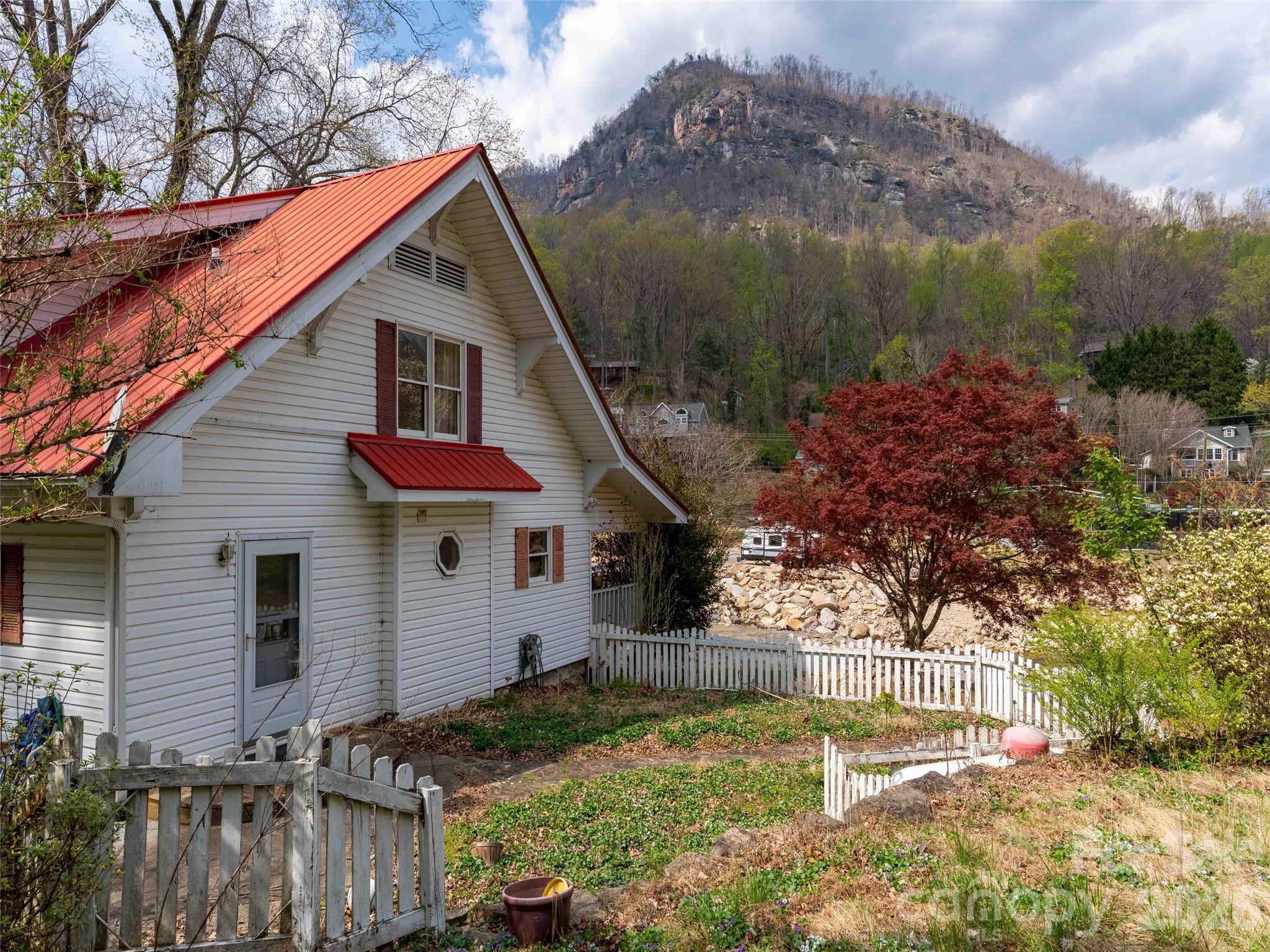 306 Southside Drive — Chimney Rock
