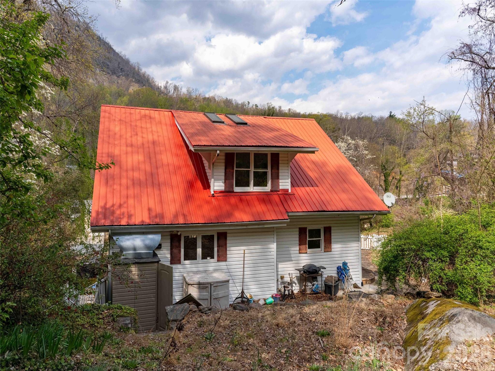 306 Southside Drive — Chimney Rock