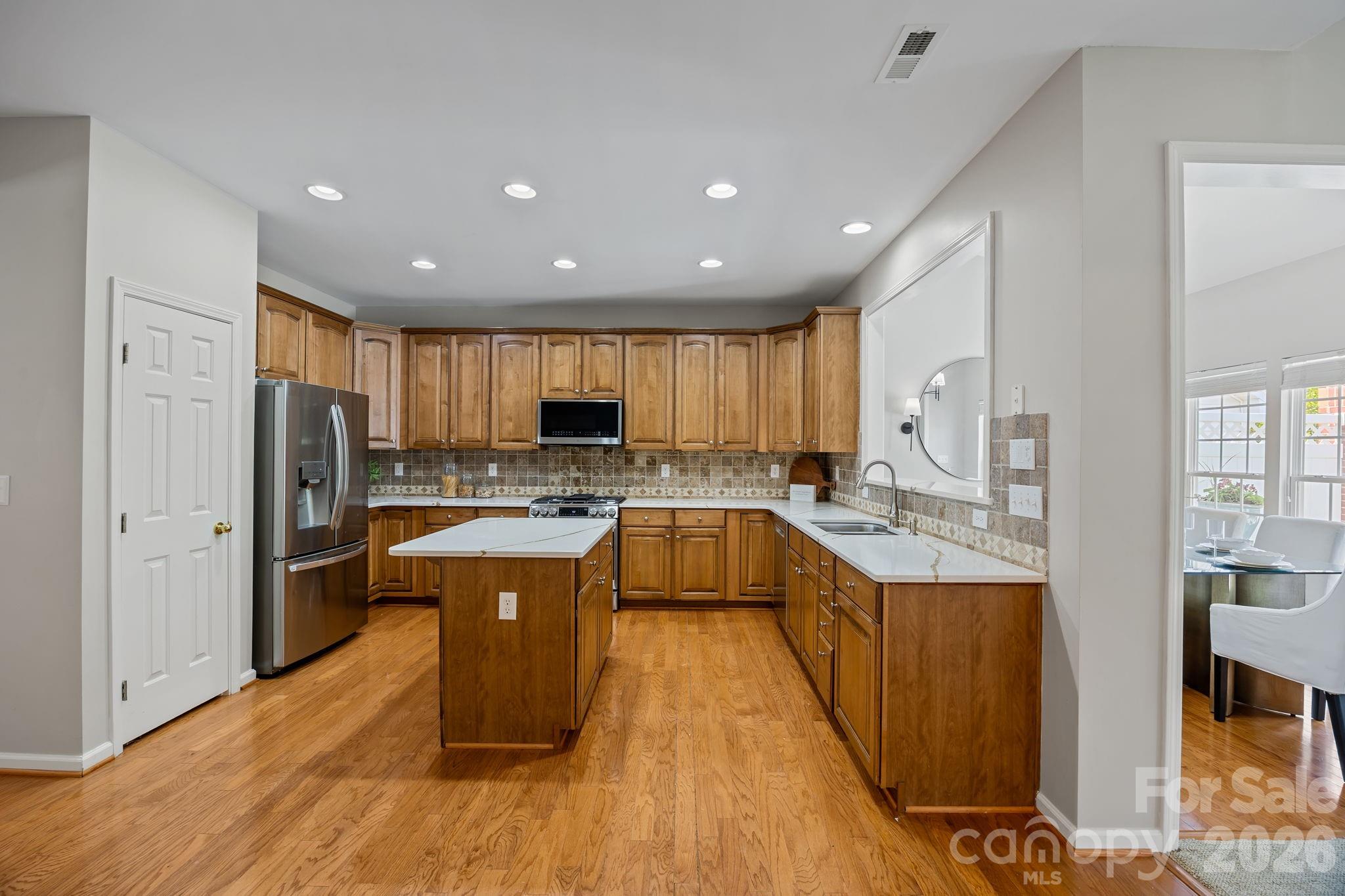 9711 Sunset Grove Drive — Huntersville