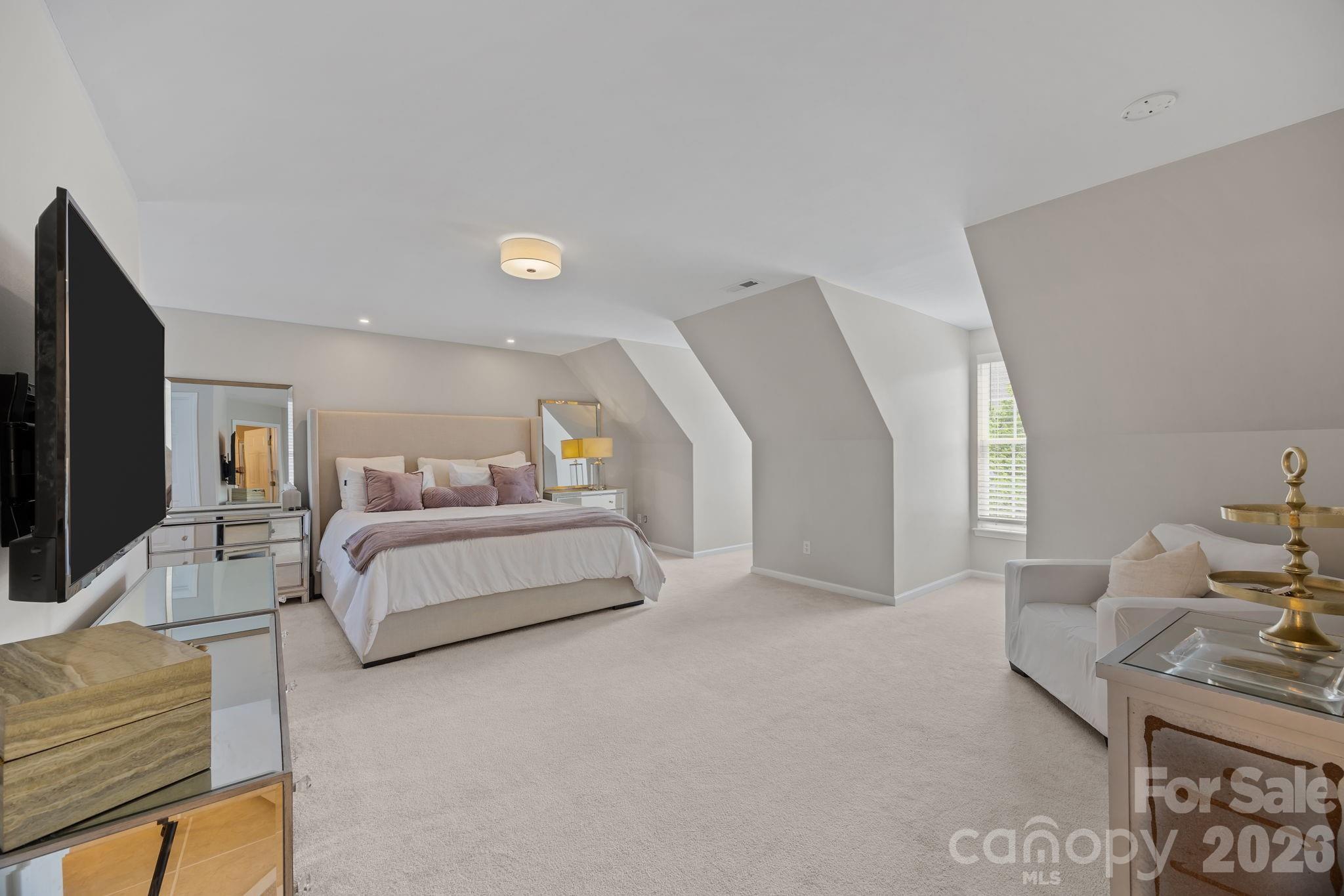 9711 Sunset Grove Drive — Huntersville