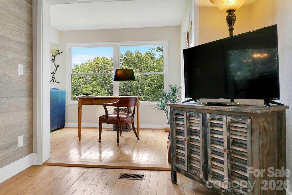 216 Tinequa Drive — Brevard