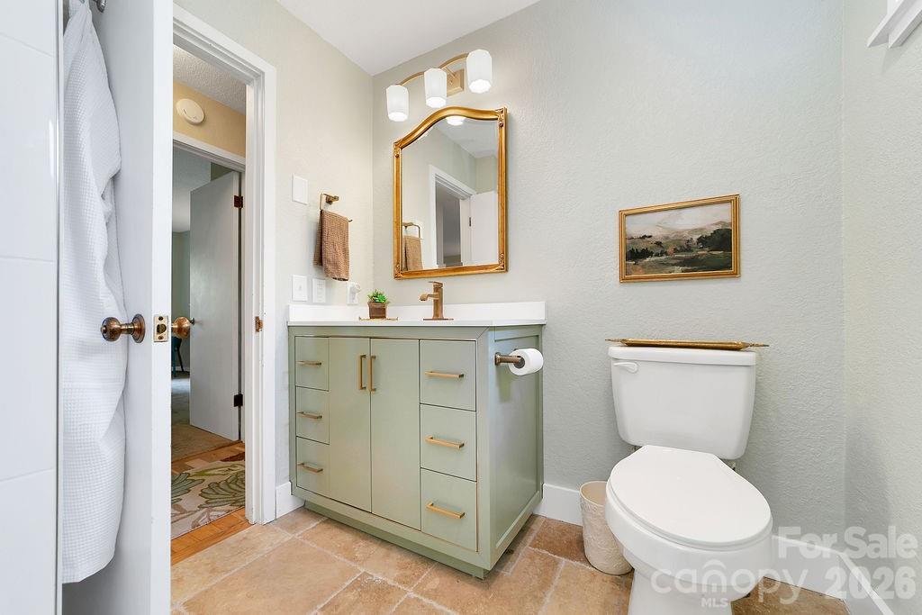 216 Tinequa Drive — Brevard