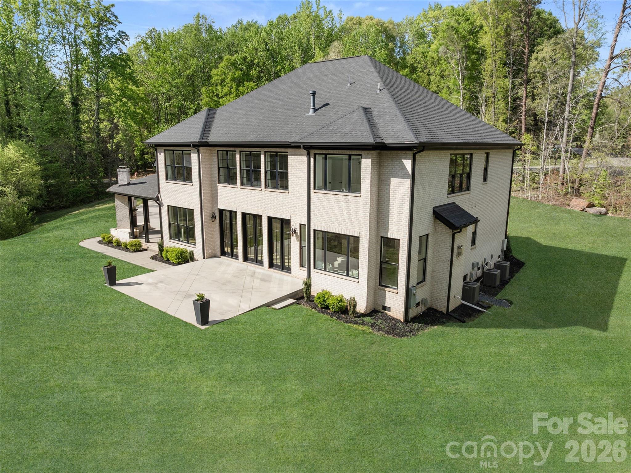 7021 Stirrup Court — Weddington