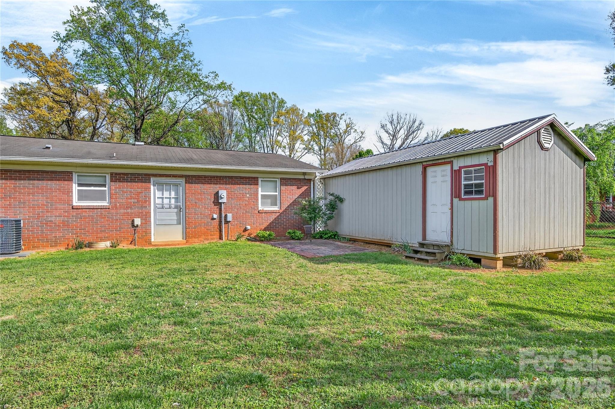 821 Woods Drive — Statesville