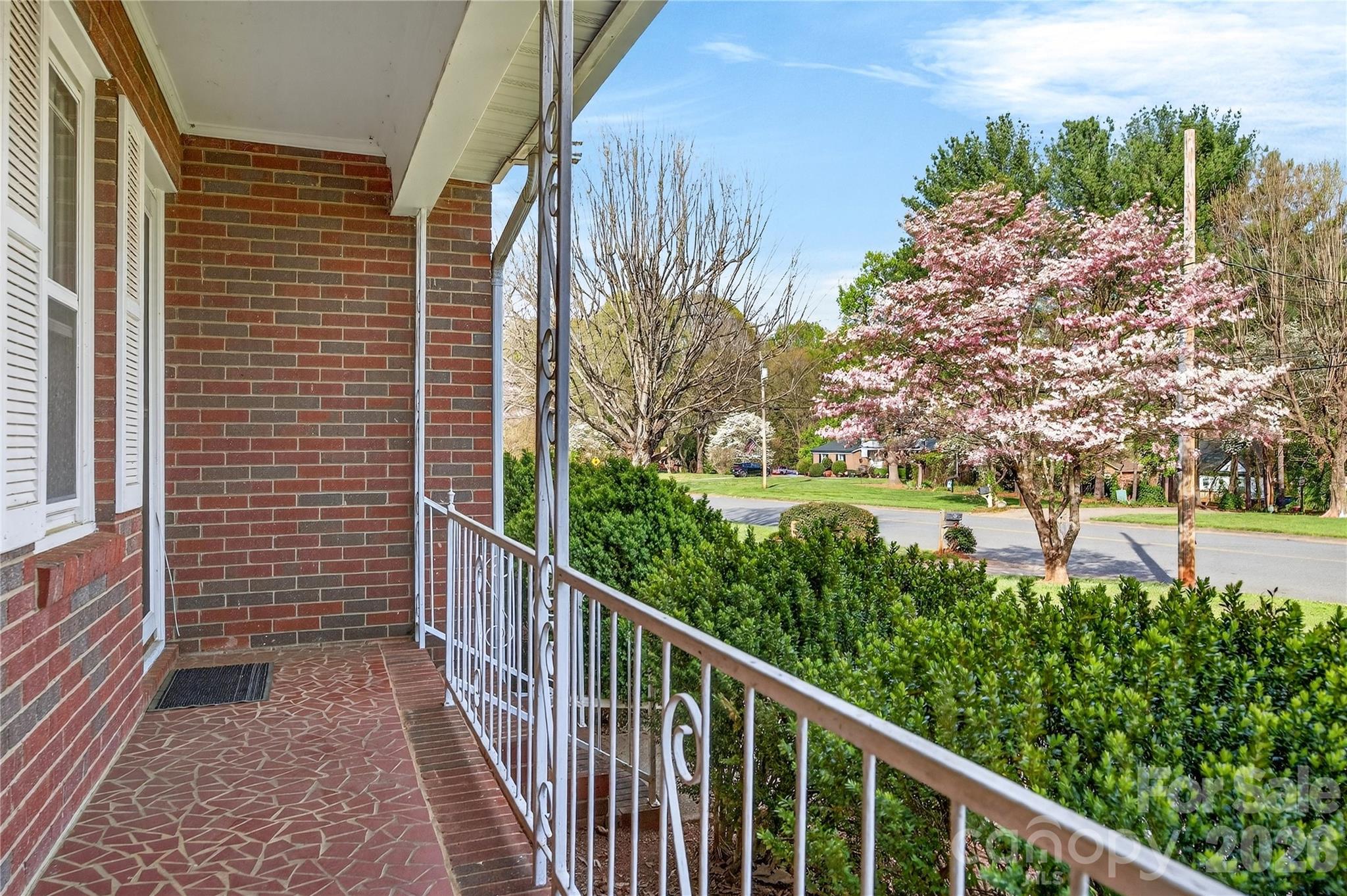 821 Woods Drive — Statesville