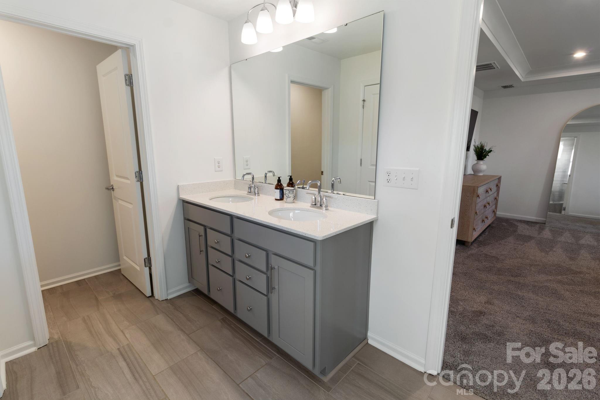11104 Godwit Lane — Charlotte