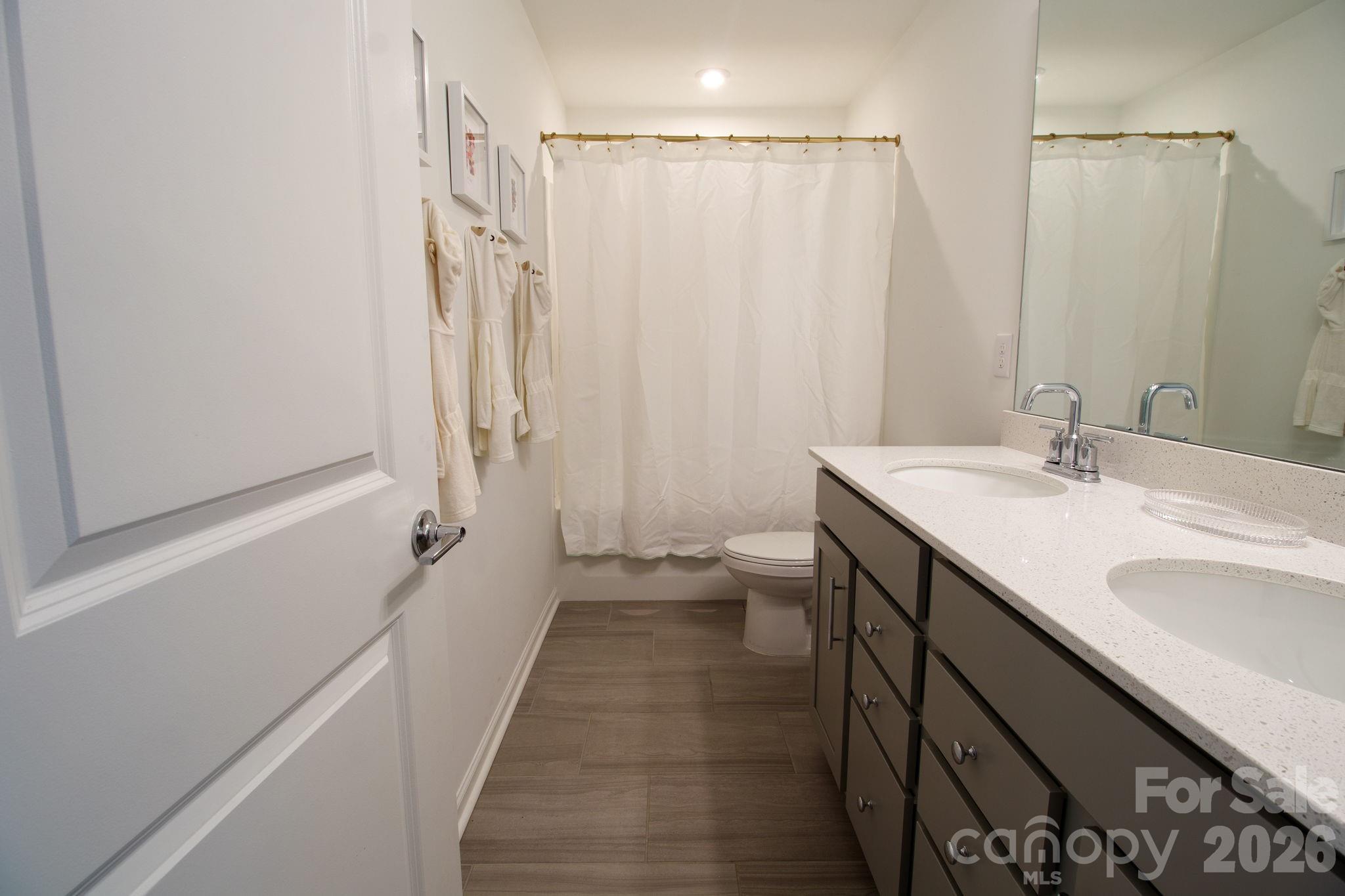 11104 Godwit Lane — Charlotte
