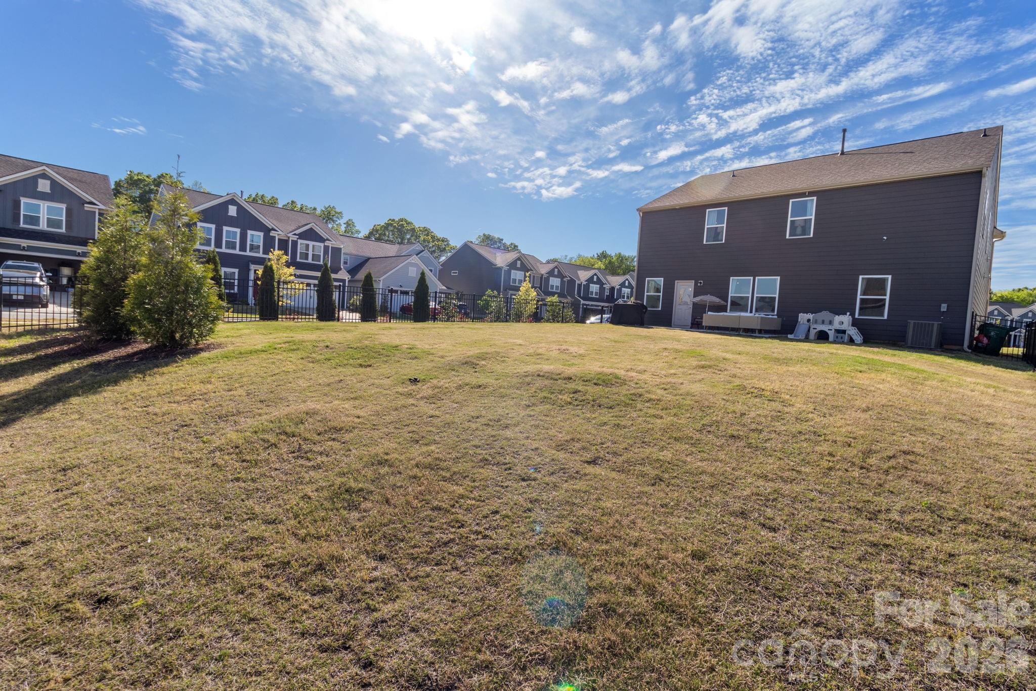 11104 Godwit Lane — Charlotte
