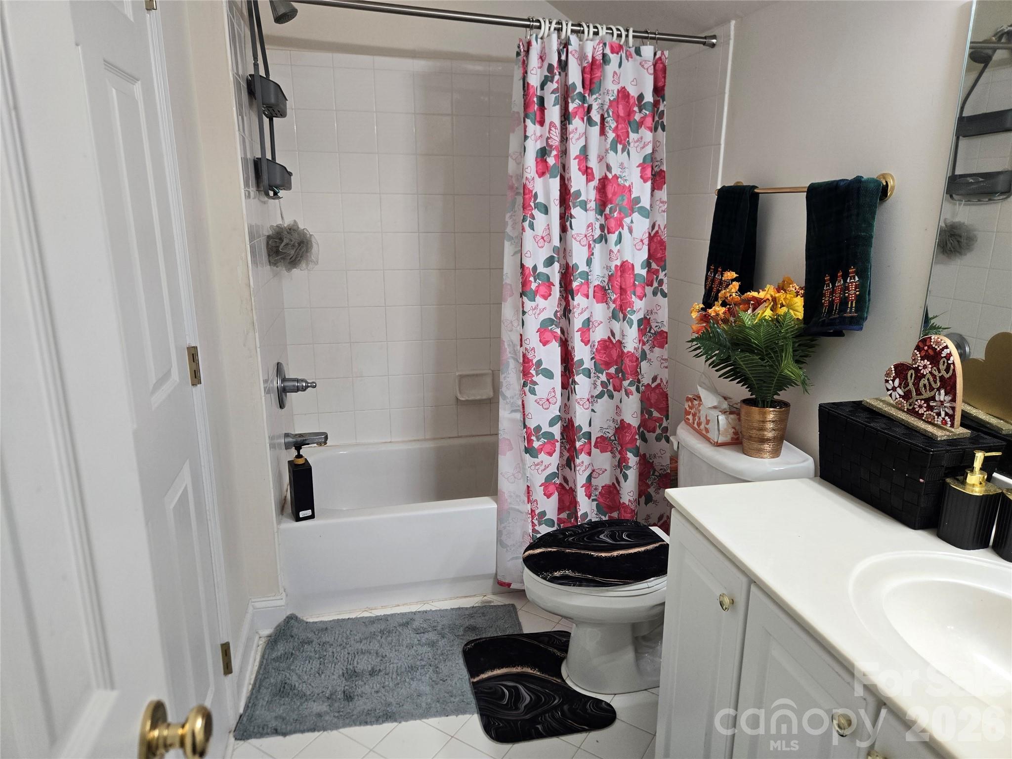 11942 Chevis Court #100 — Charlotte