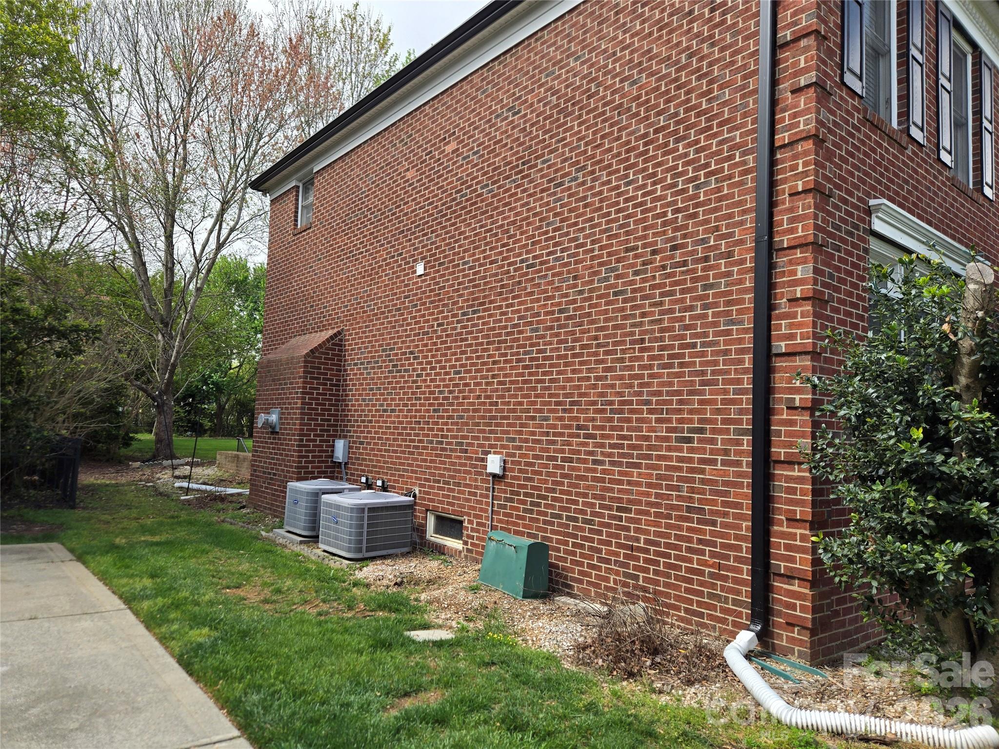 11942 Chevis Court #100 — Charlotte