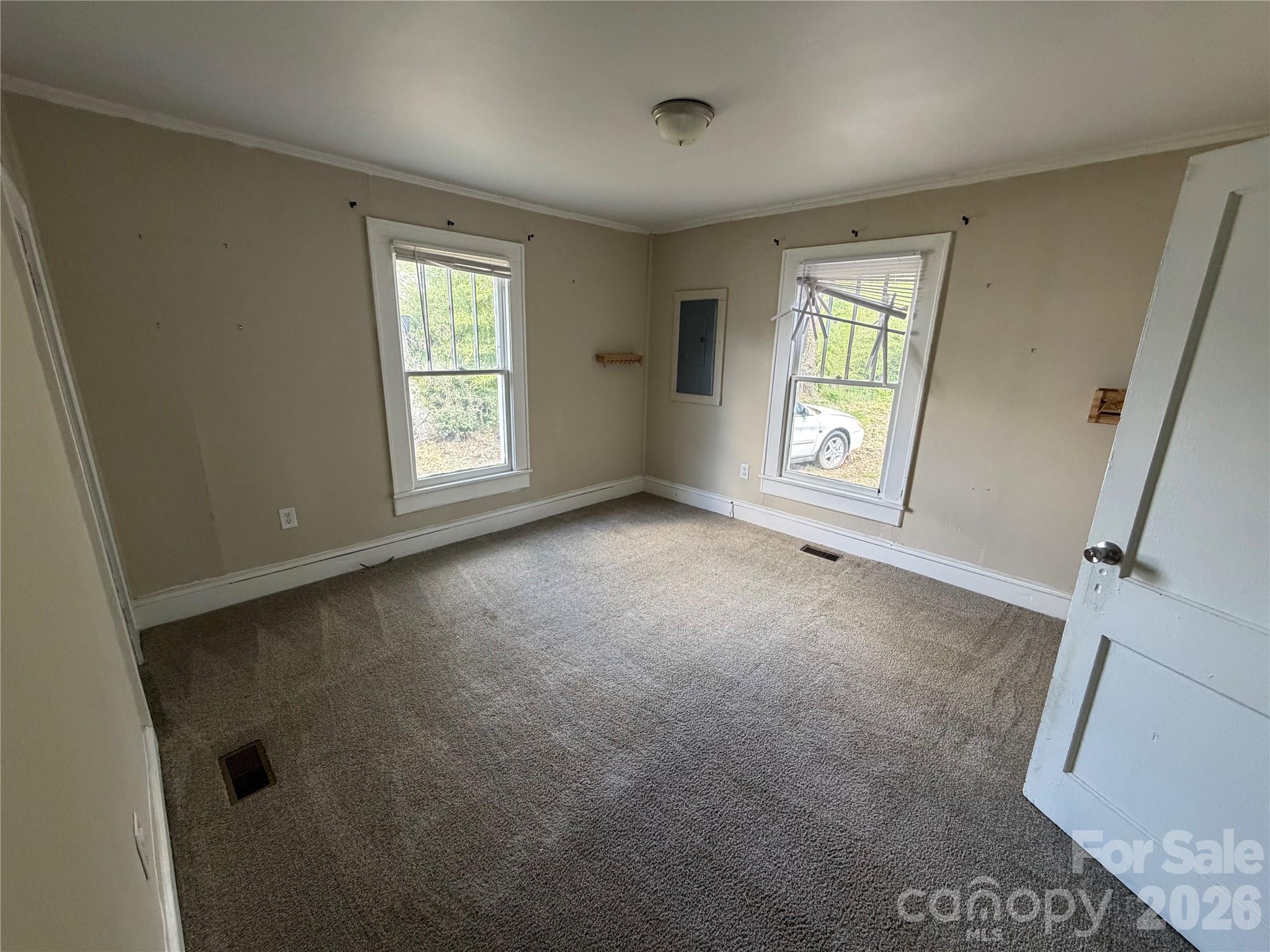 1002 N Salisbury Avenue — Spencer