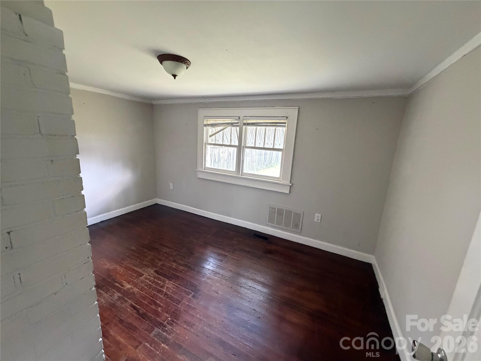 1002 N Salisbury Avenue — Spencer