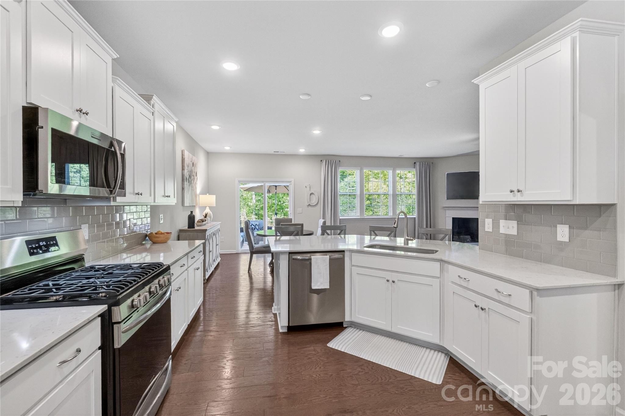 330 Kennerly Center Drive — Mooresville