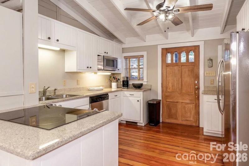 118 Rock Point Road — Lake Lure