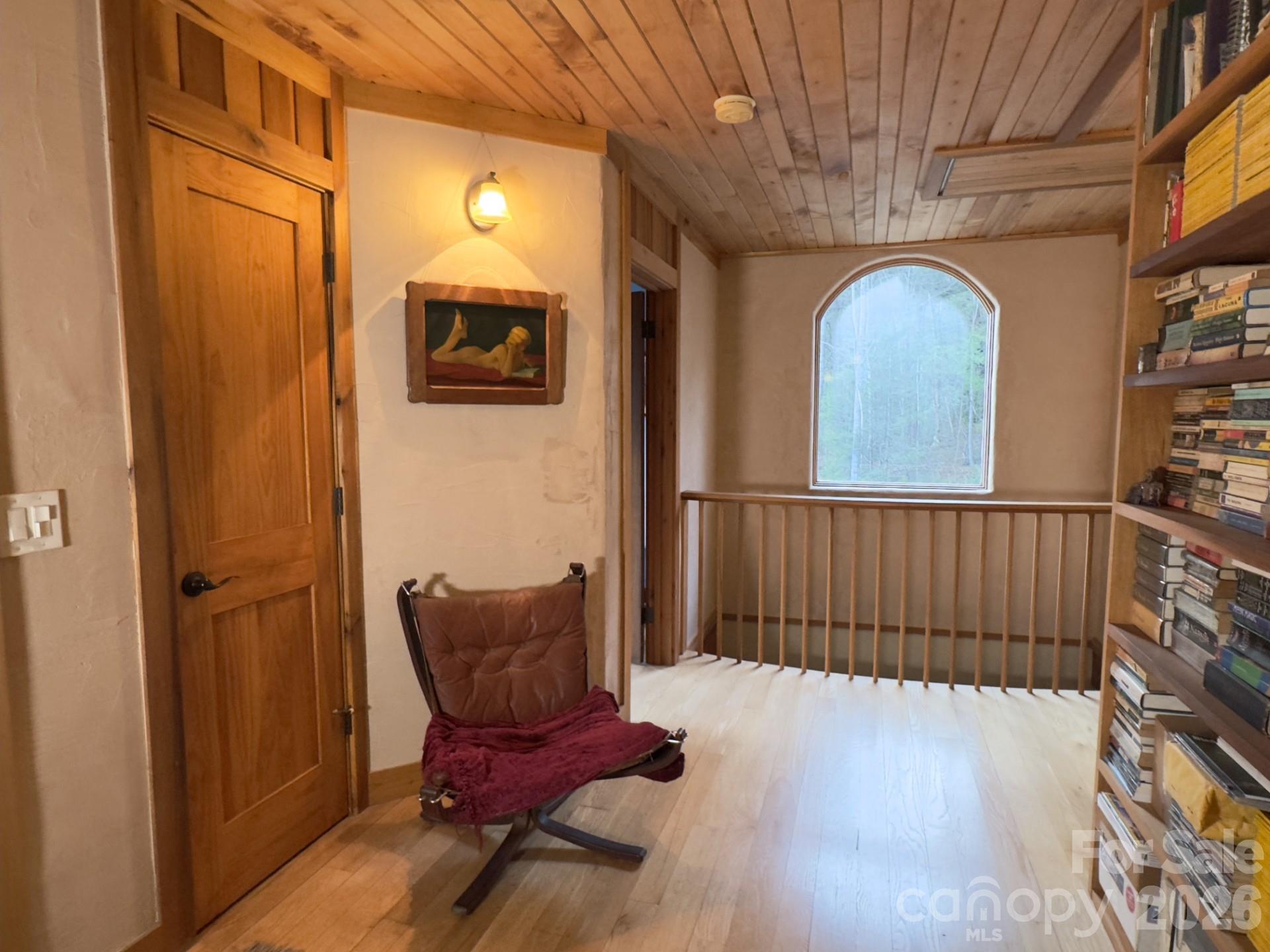 1422 Middle Fork Road — Hendersonville
