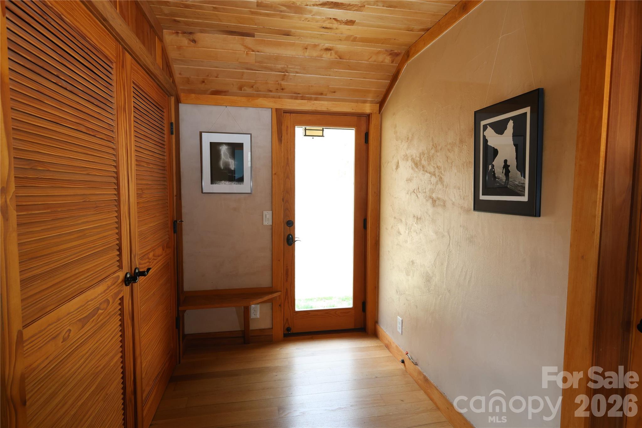1422 Middle Fork Road — Hendersonville