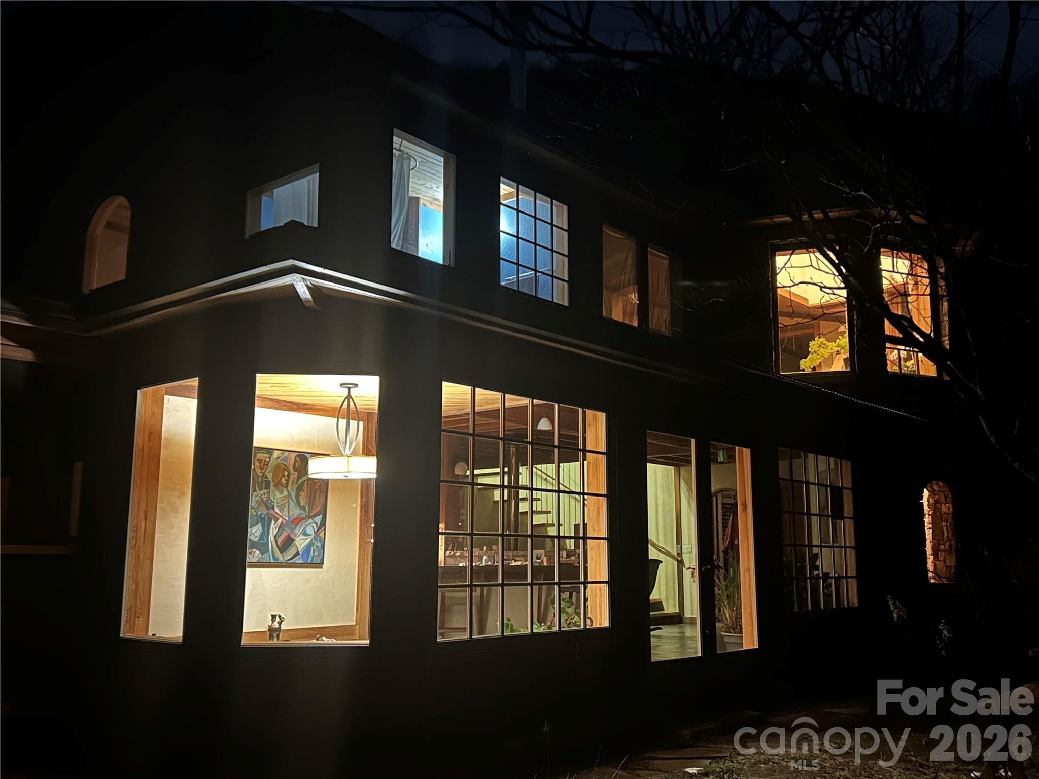 1422 Middle Fork Road — Hendersonville