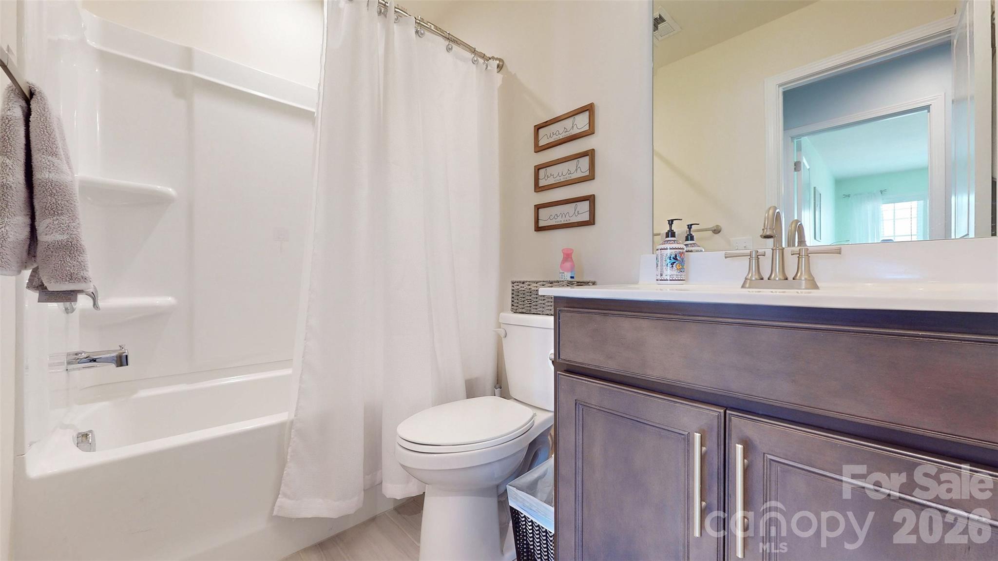 827 Canoe Song Road — Fort Mill