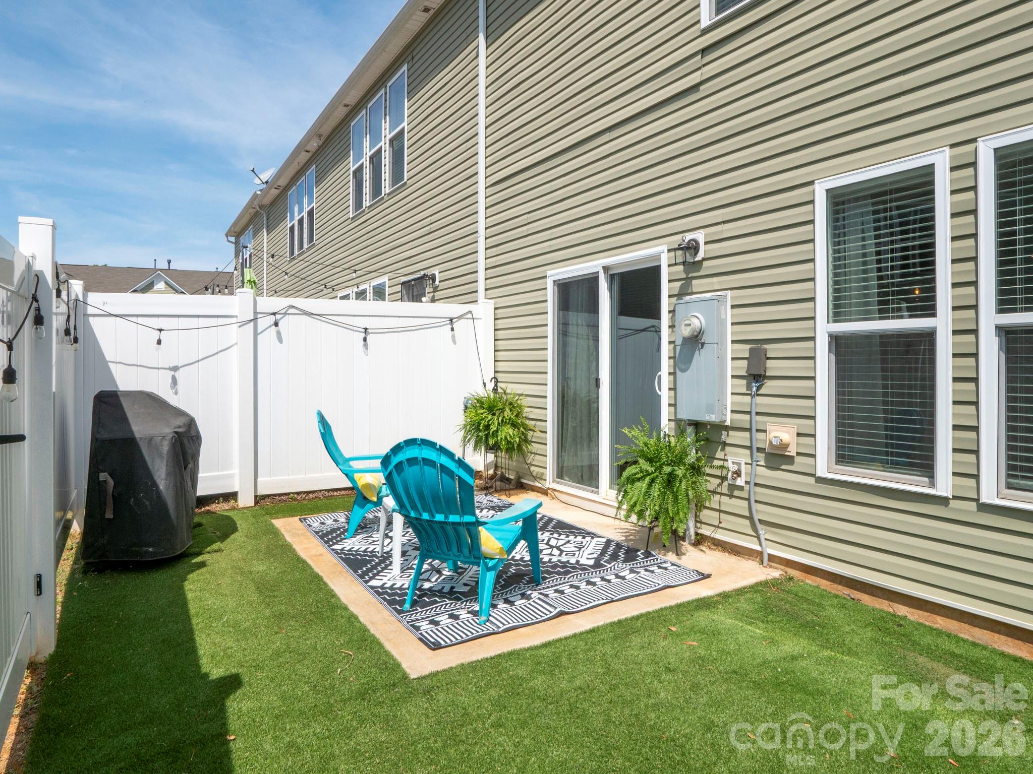 827 Canoe Song Road — Fort Mill