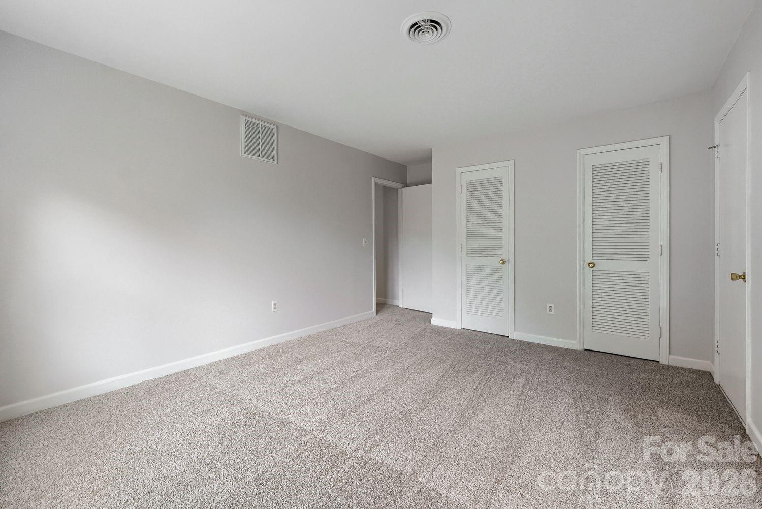 1628 Bonnie Lane — Charlotte