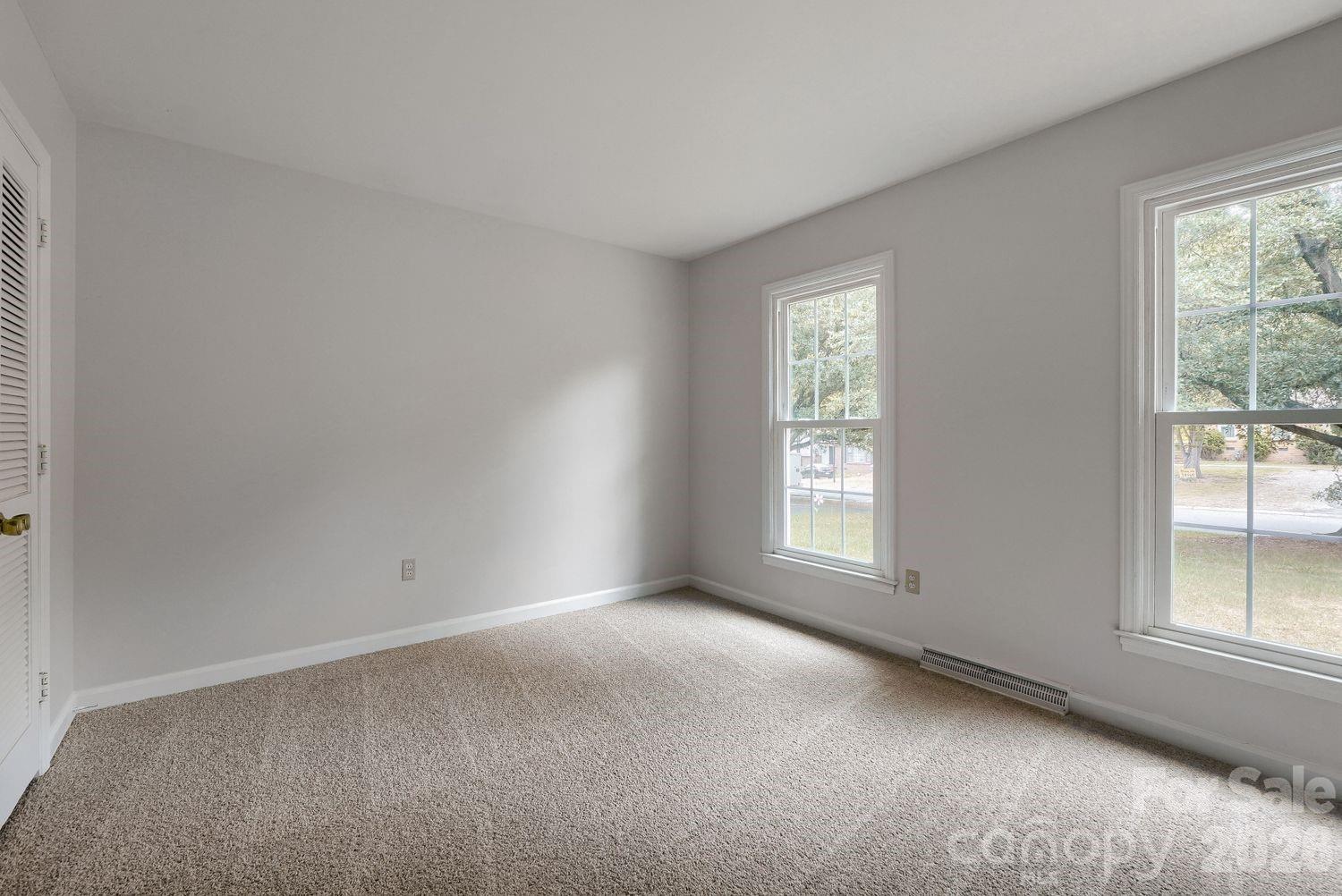 1628 Bonnie Lane — Charlotte