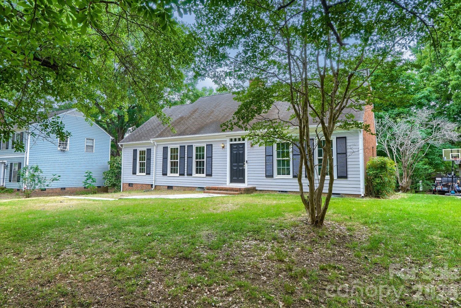 1628 Bonnie Lane — Charlotte