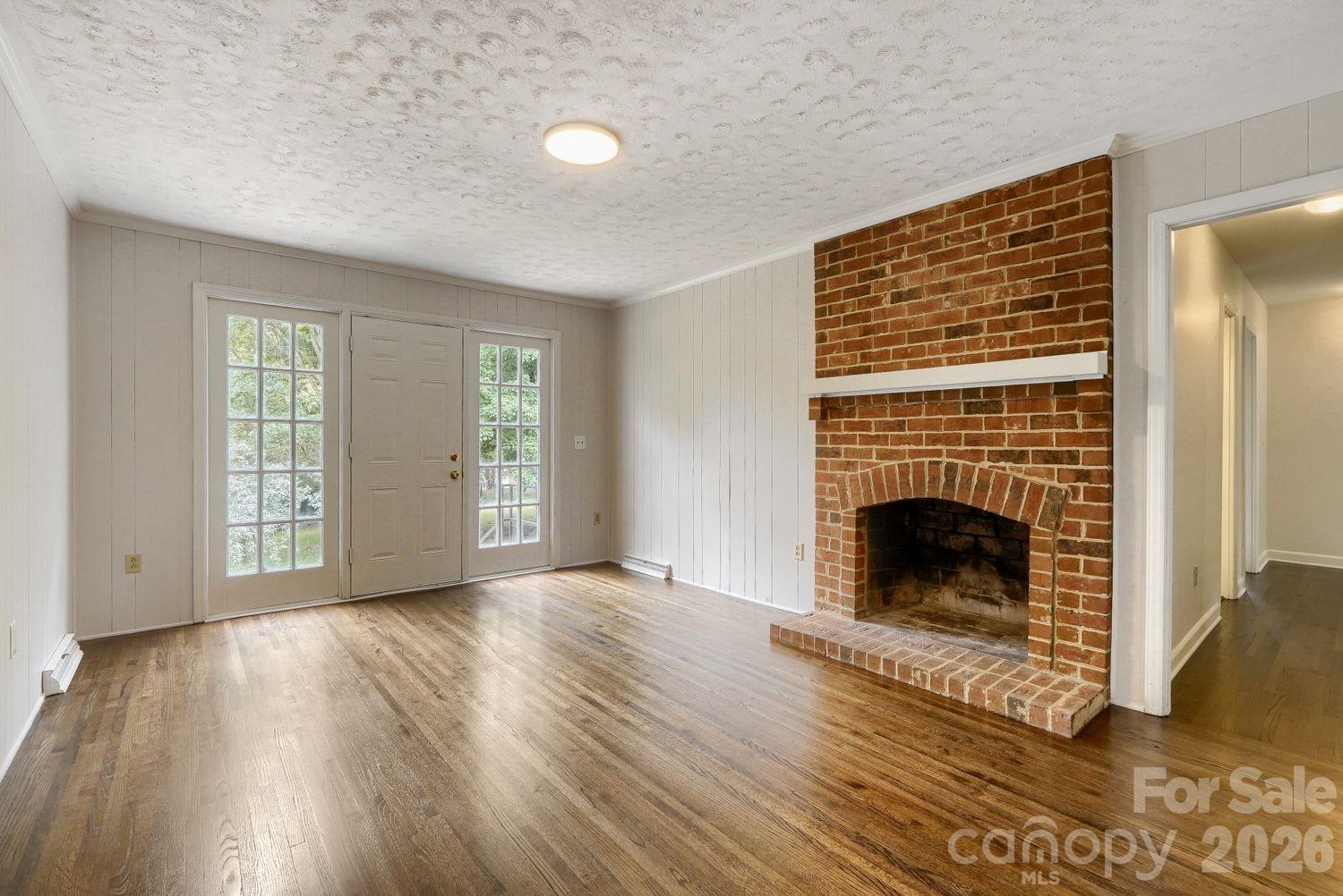 1628 Bonnie Lane — Charlotte