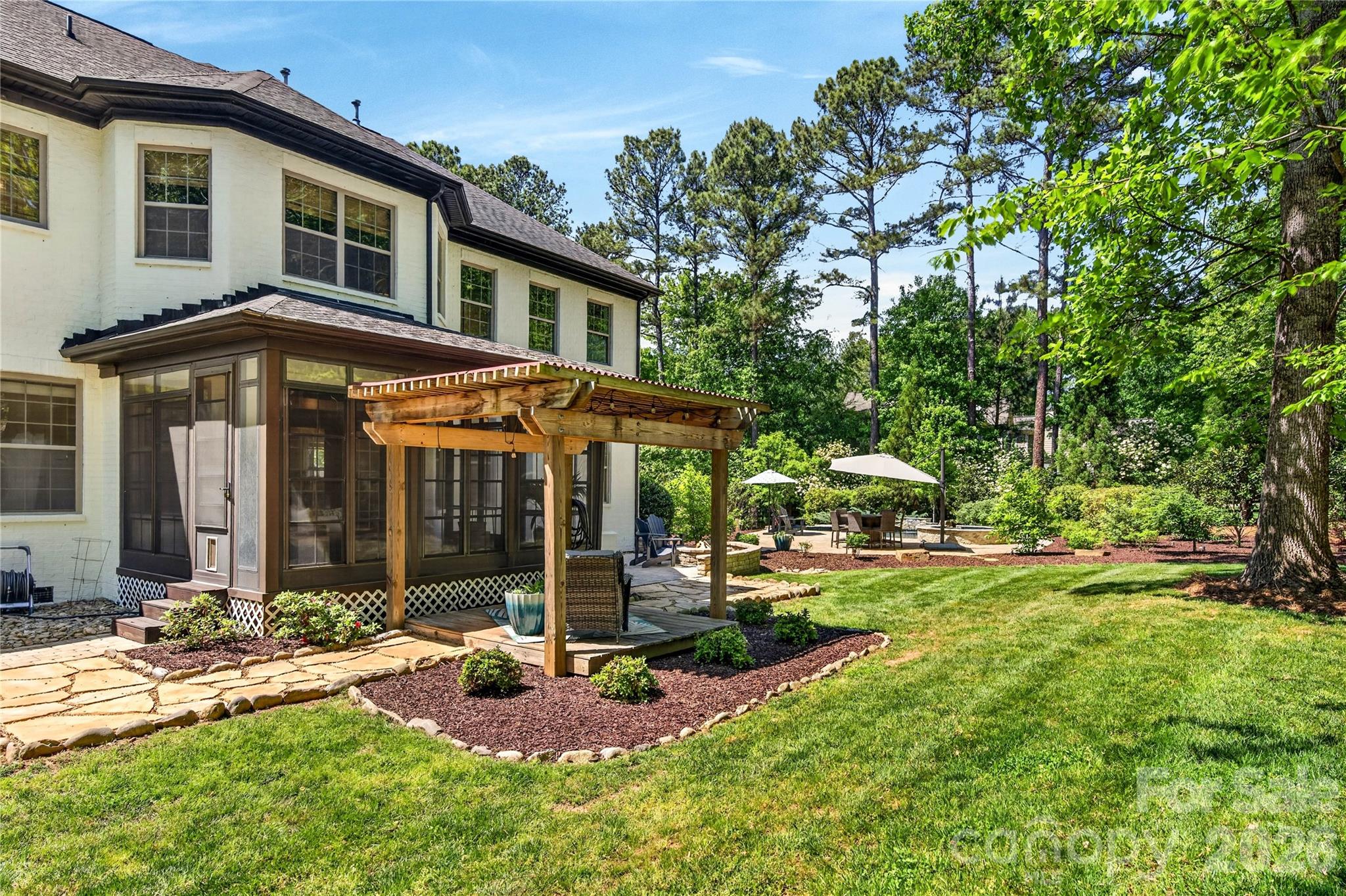 334 Kemp Road — Mooresville