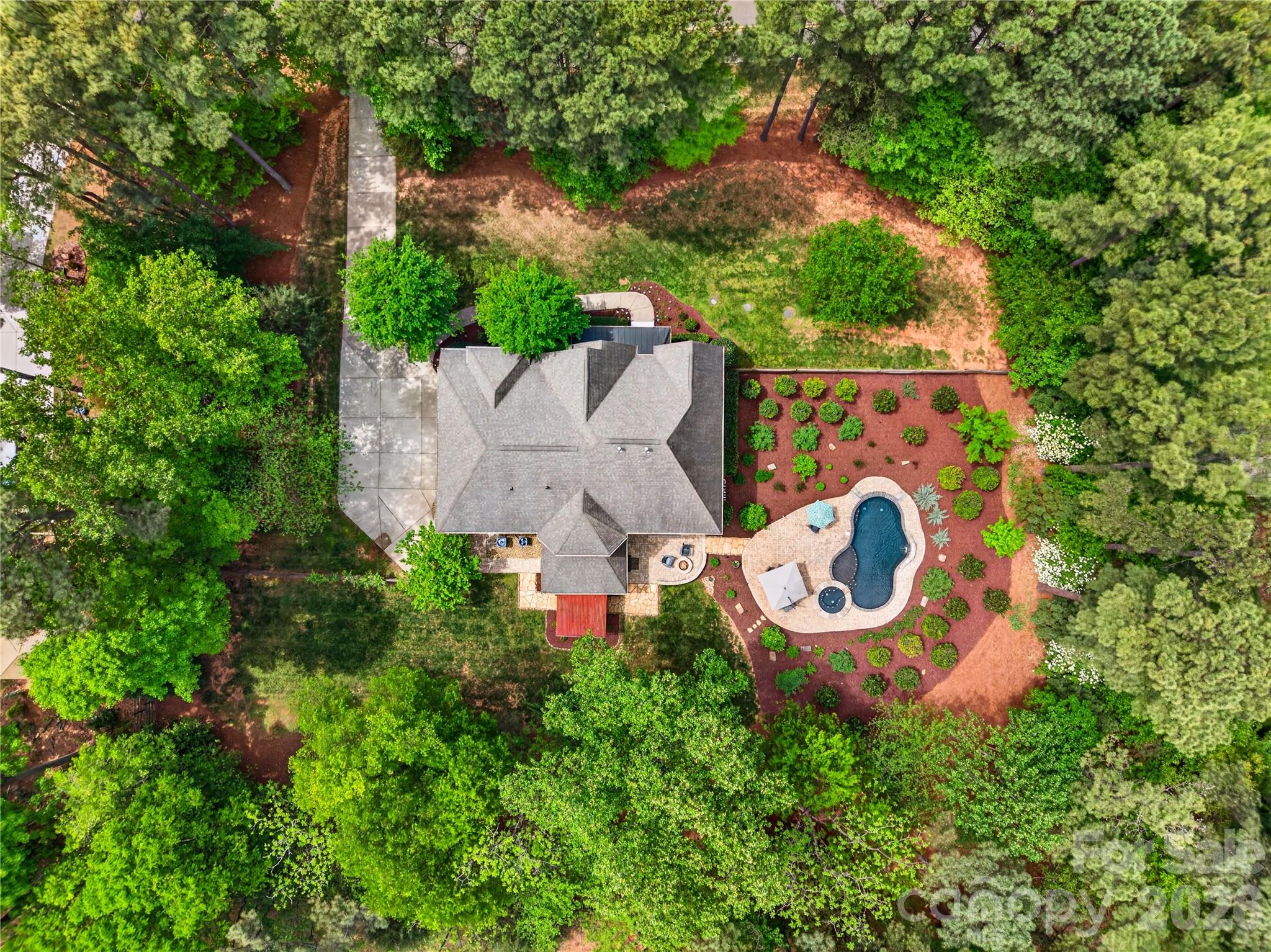 334 Kemp Road — Mooresville