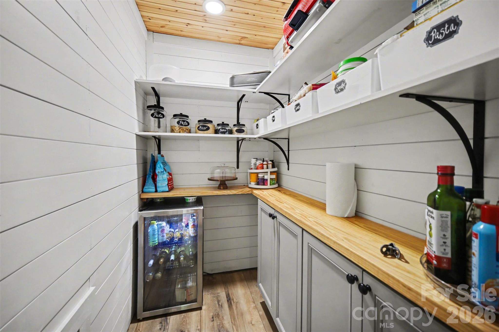 5226 Old Plank Road — Iron Station