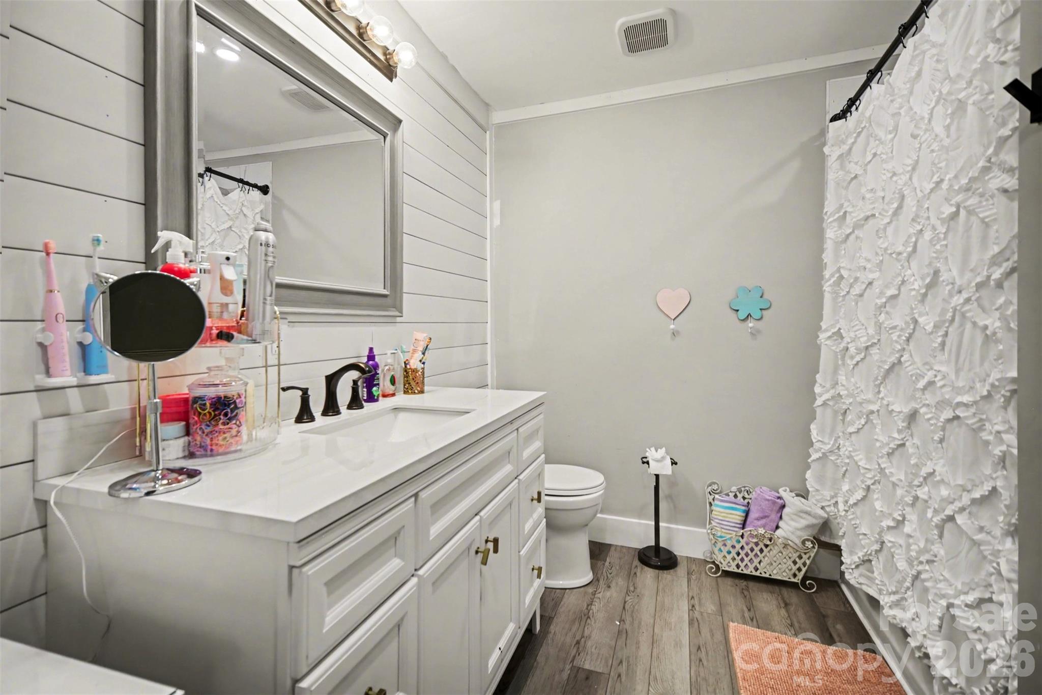 5226 Old Plank Road — Iron Station