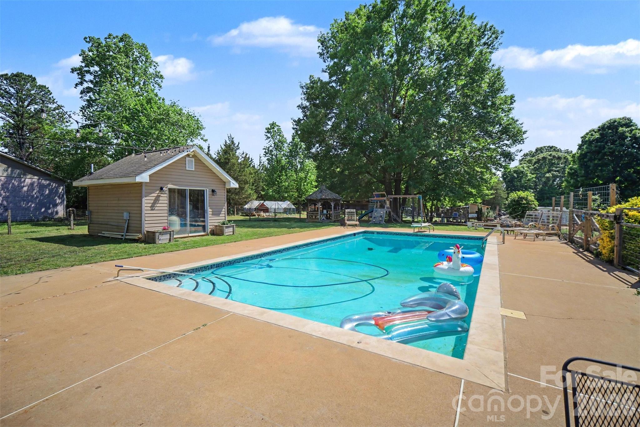 5226 Old Plank Road — Iron Station