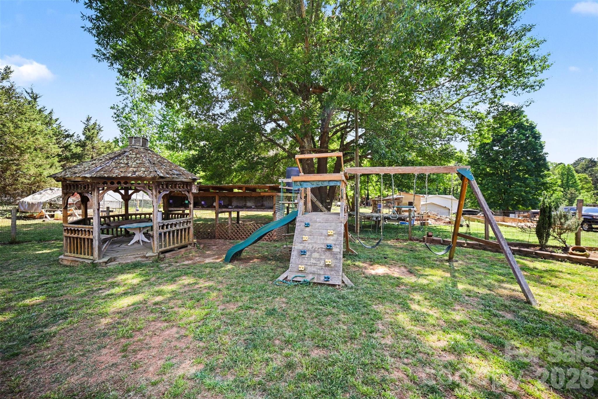 5226 Old Plank Road — Iron Station