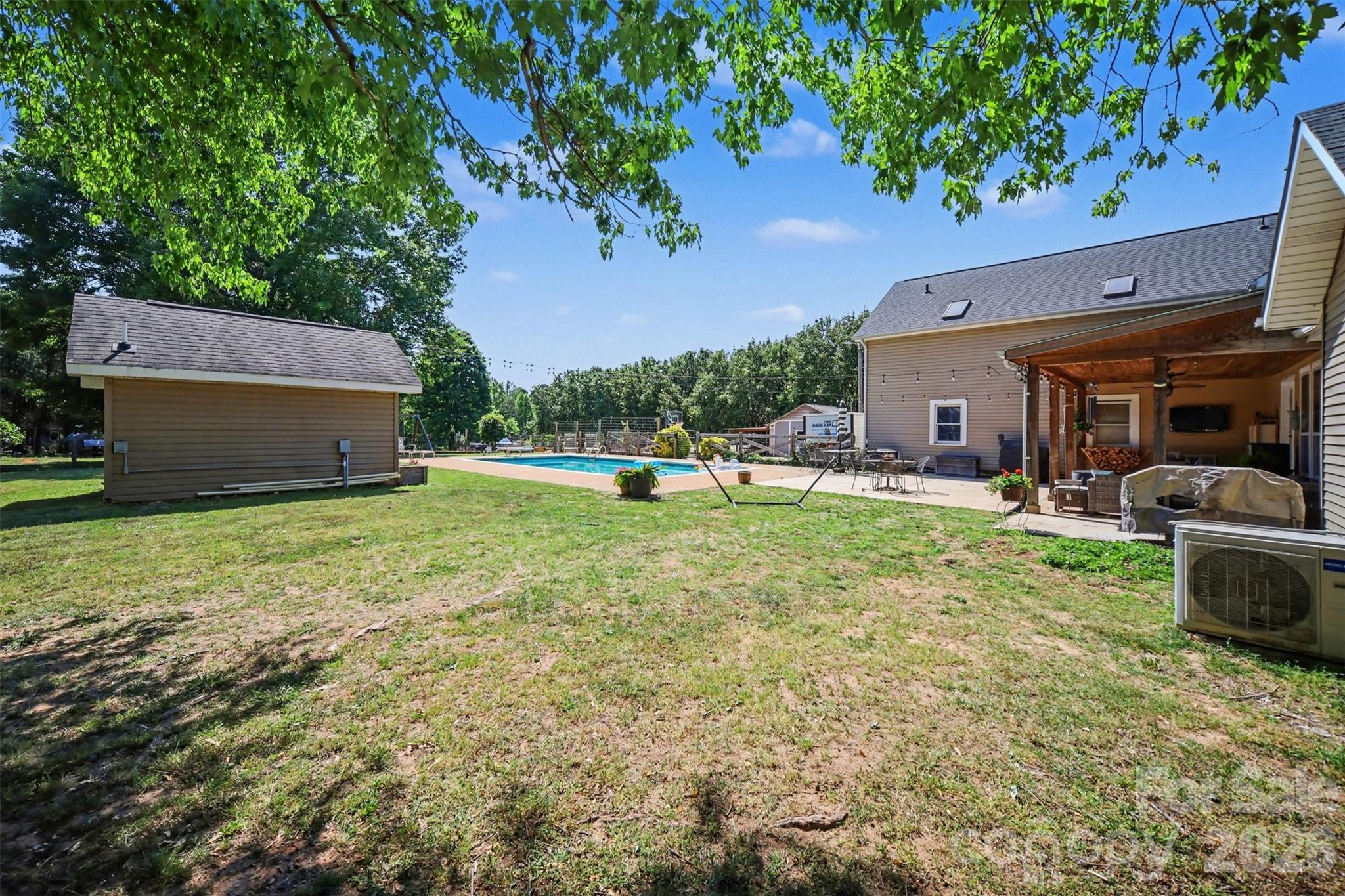 5226 Old Plank Road — Iron Station