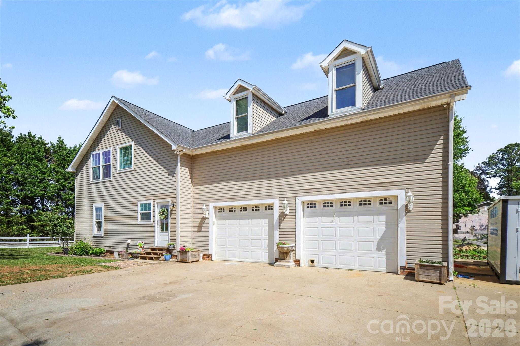 5226 Old Plank Road — Iron Station