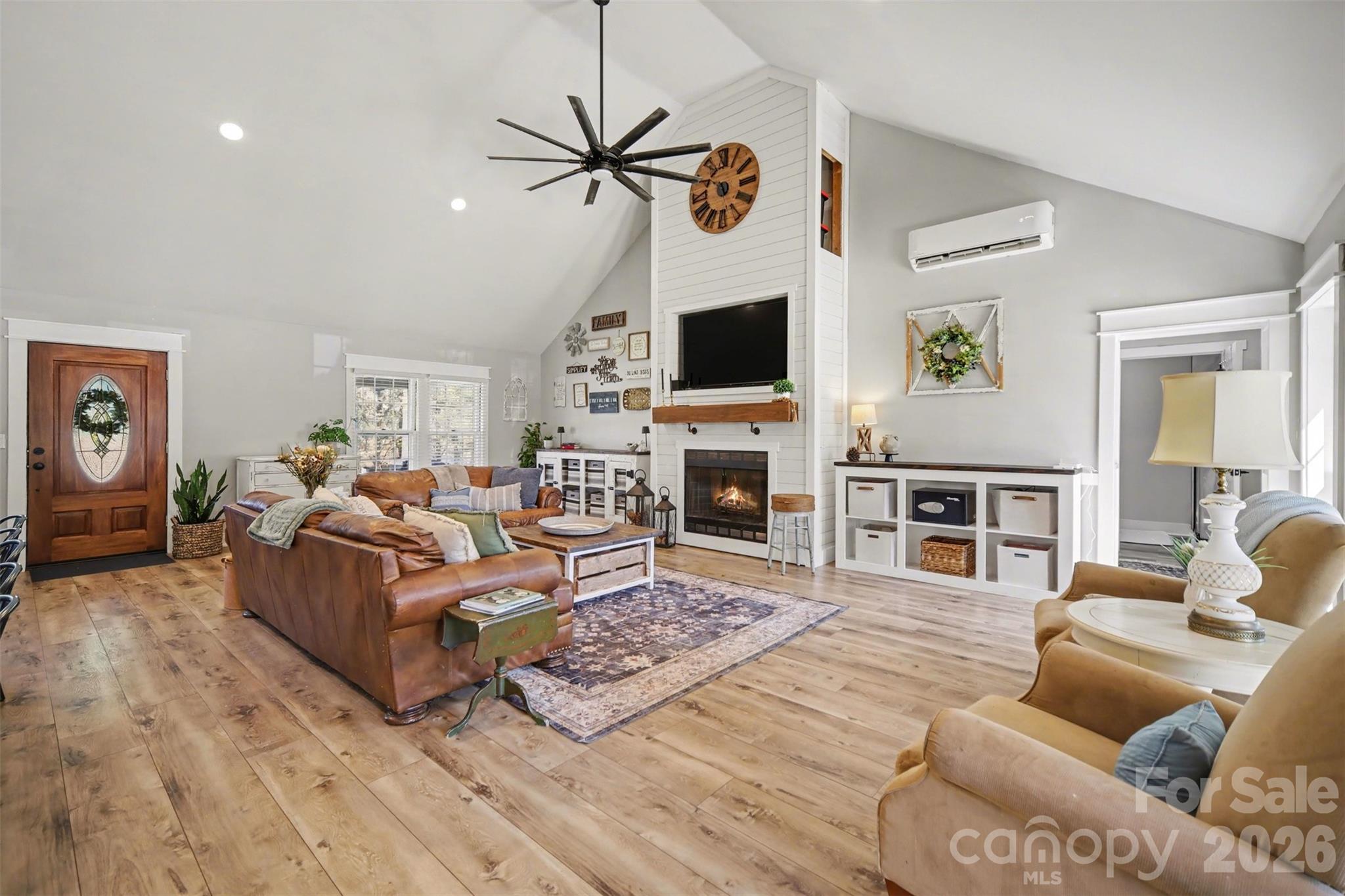 5226 Old Plank Road — Iron Station
