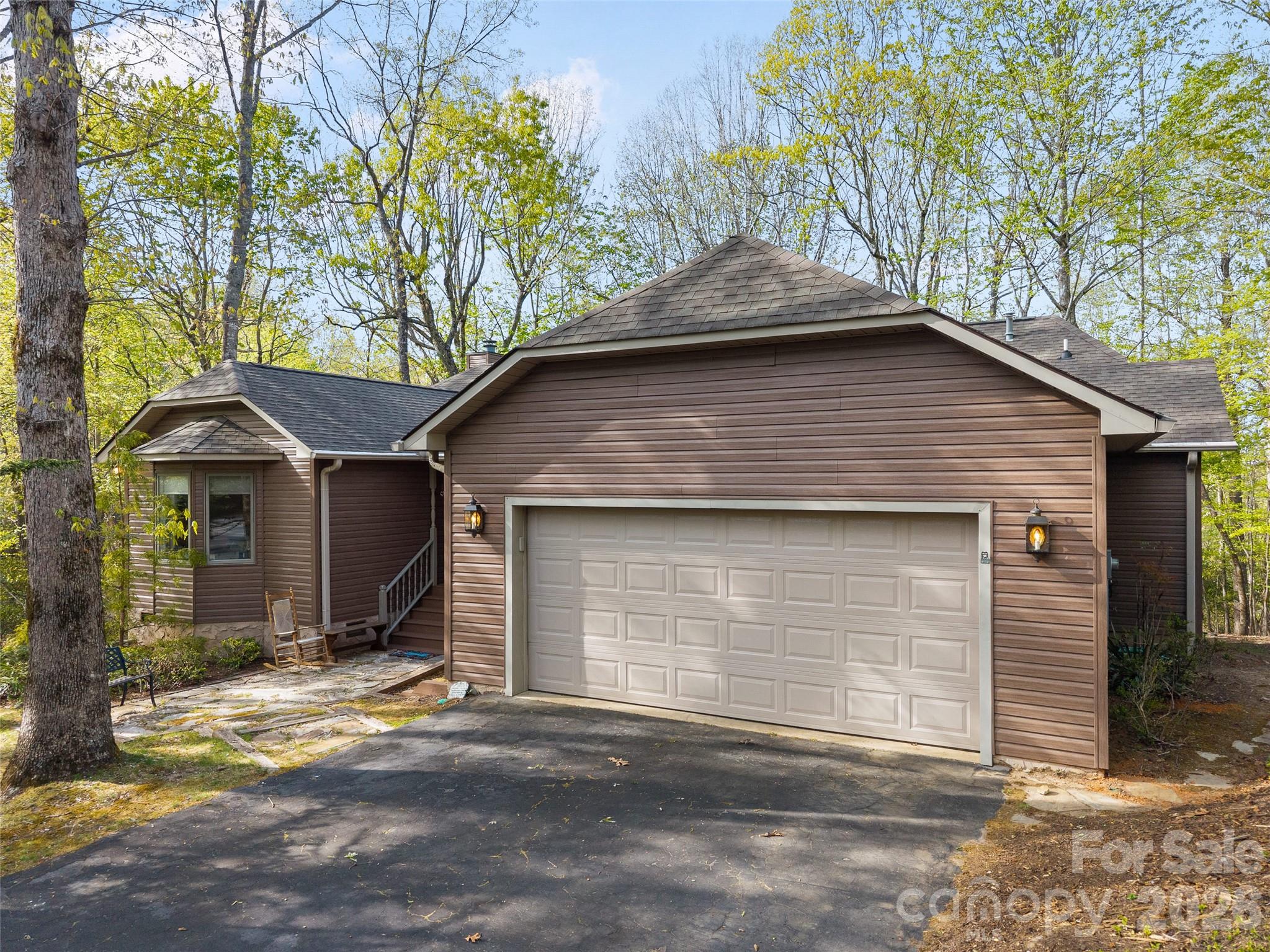 31 Udvawadulisi Court — Brevard