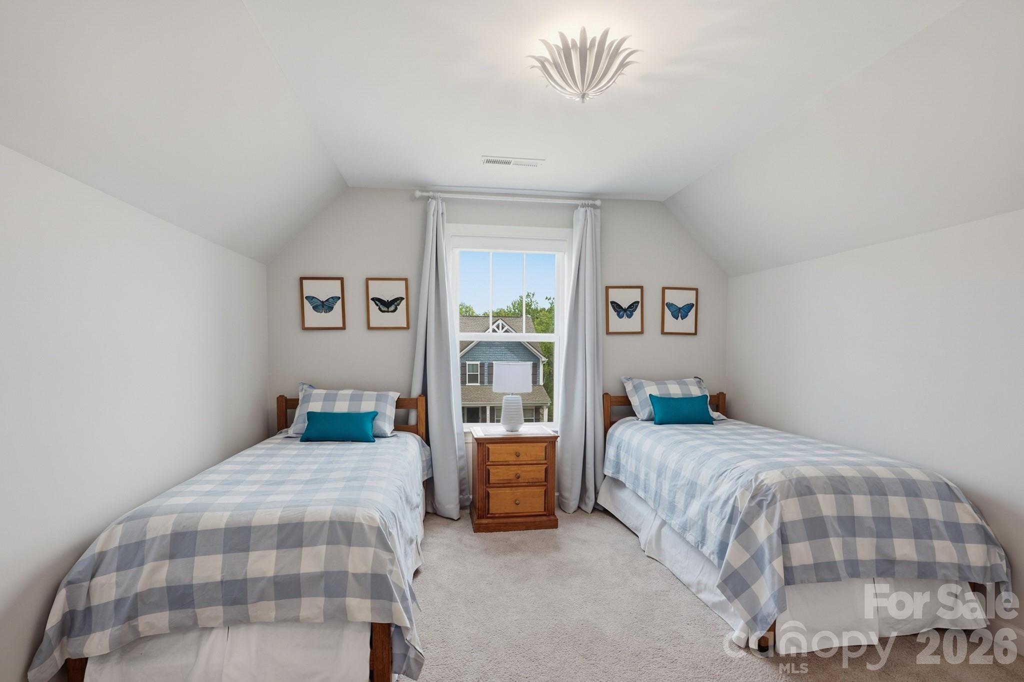 16136 Commodore Drive — Lancaster