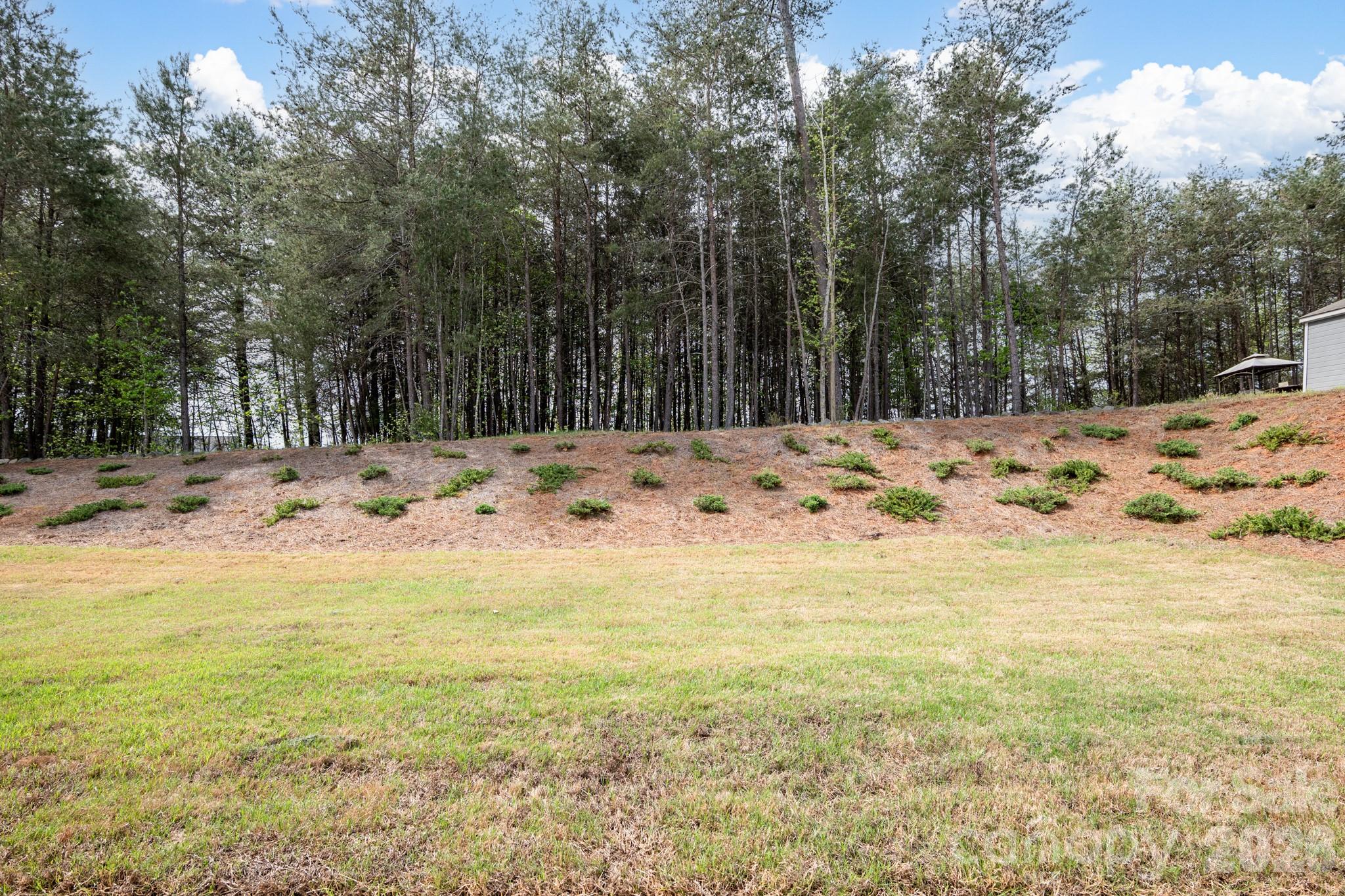 16136 Commodore Drive — Lancaster