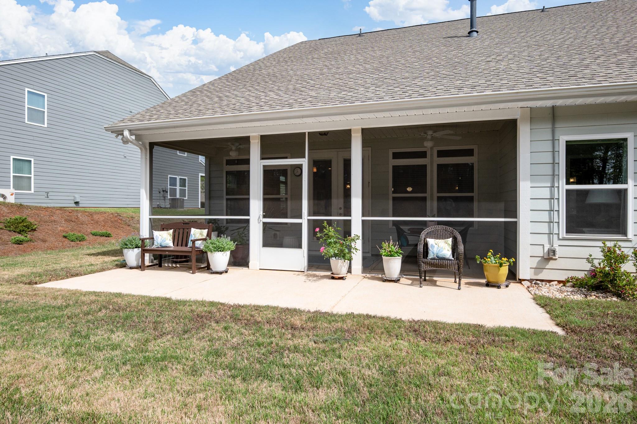 16136 Commodore Drive — Lancaster