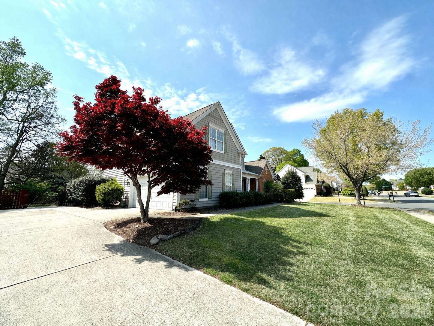 11106 Knight Castle Drive — Charlotte
