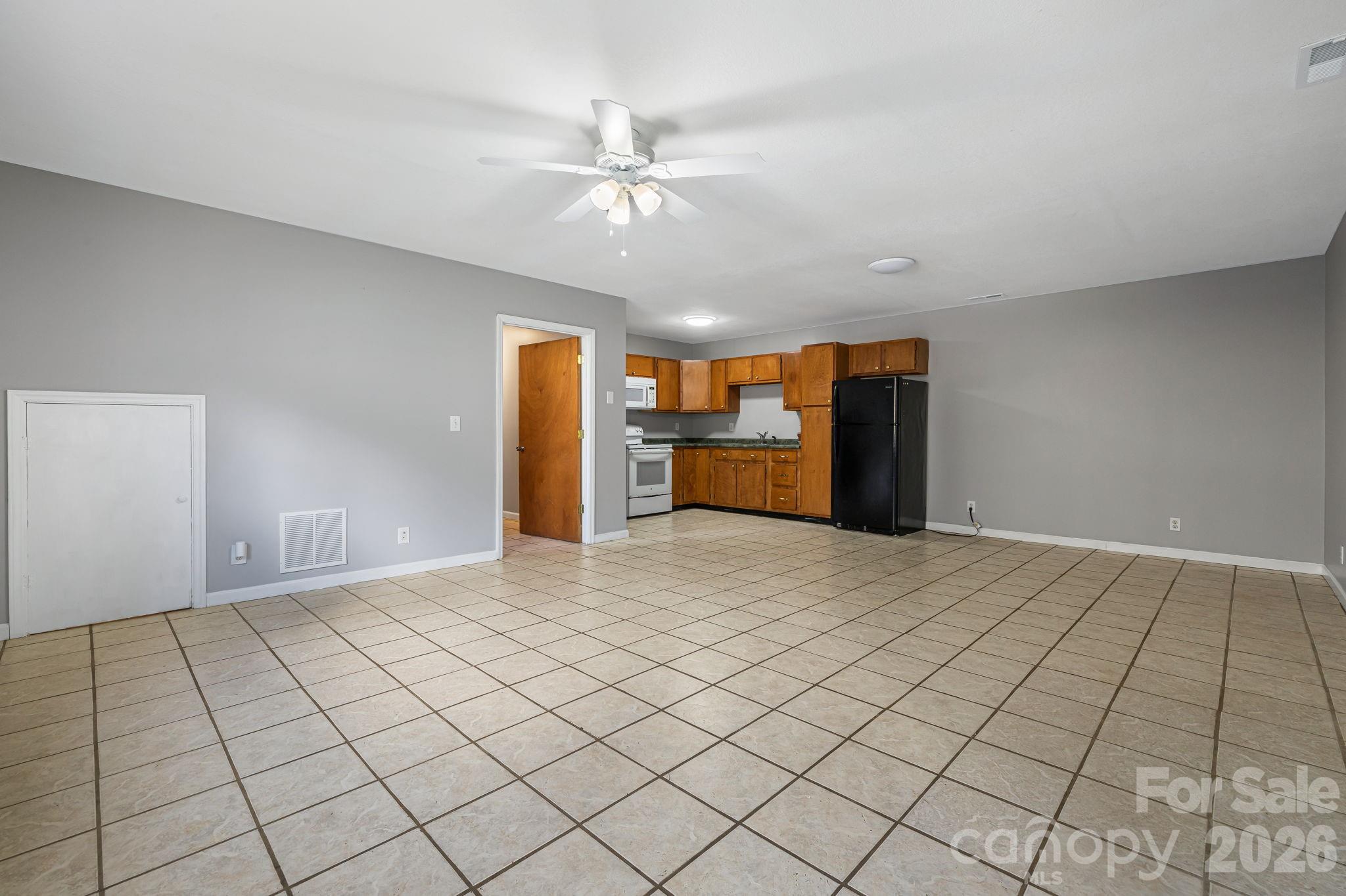 289 Riverview Church Road — Asheville