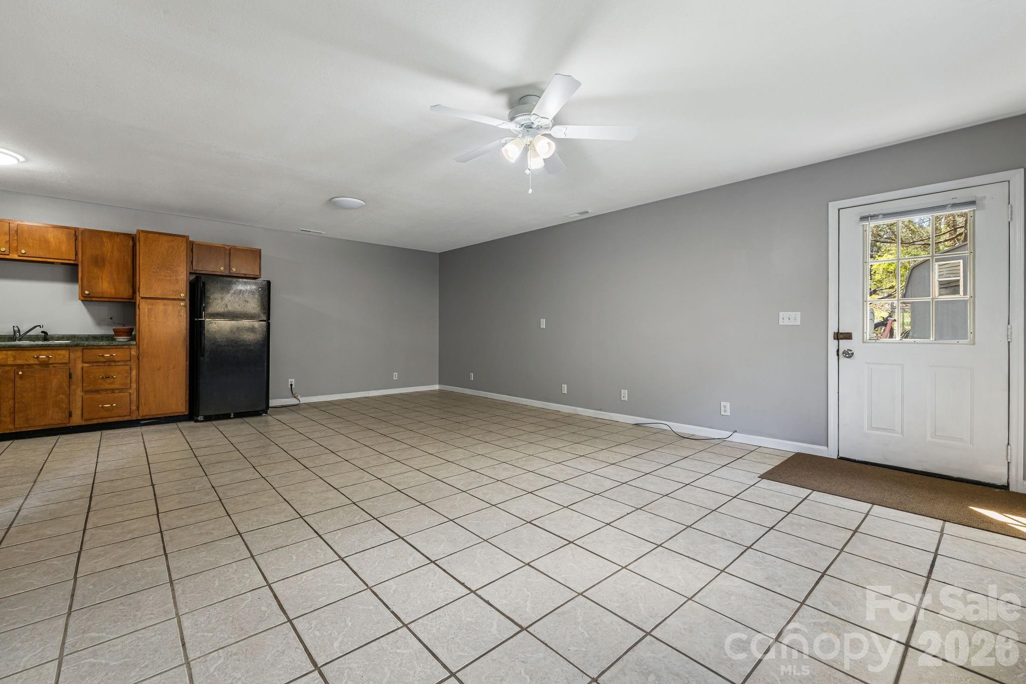 289 Riverview Church Road — Asheville