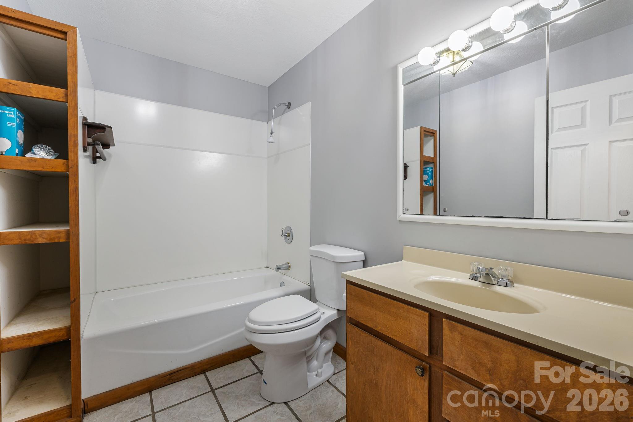 289 Riverview Church Road — Asheville