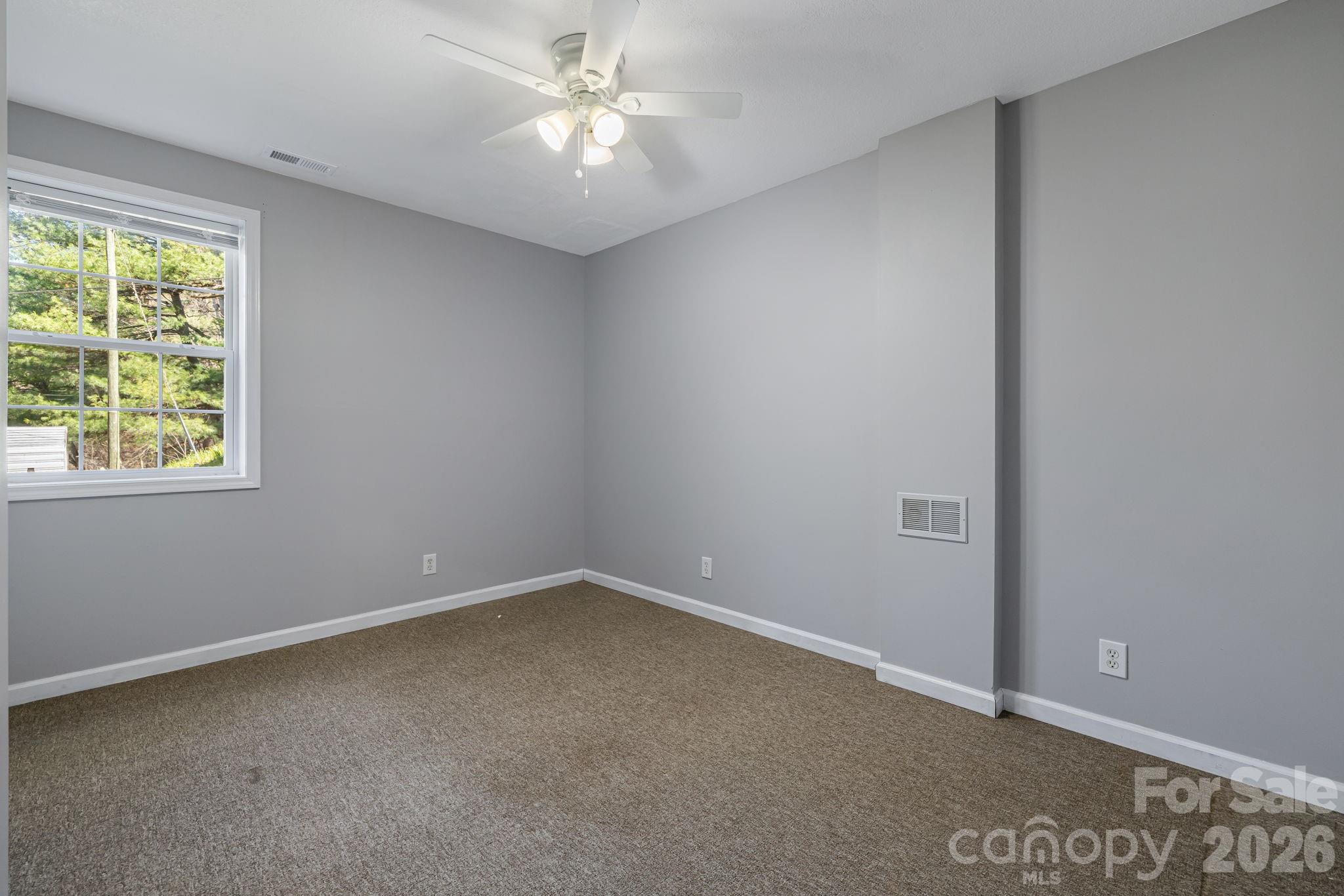 289 Riverview Church Road — Asheville