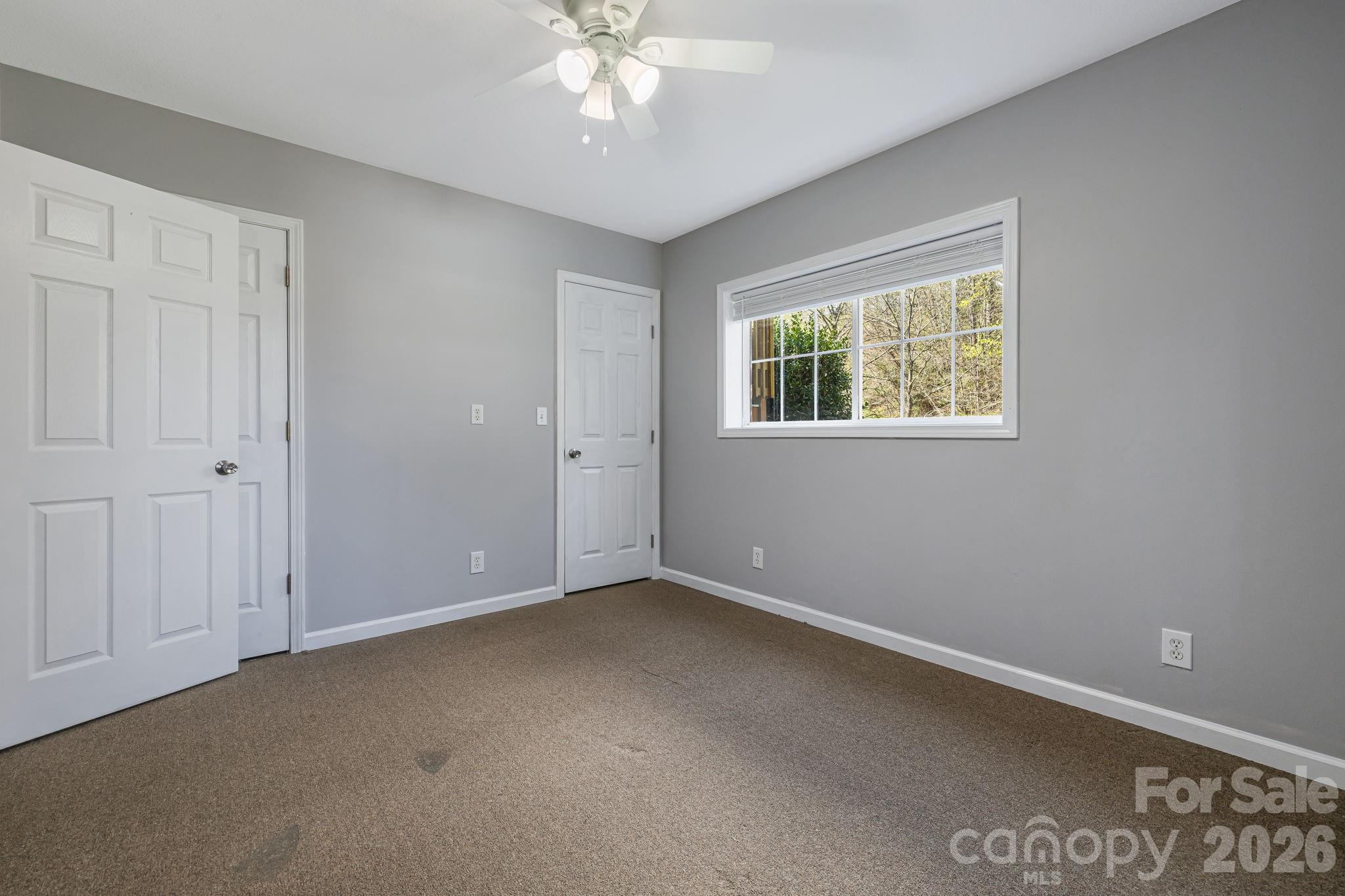 289 Riverview Church Road — Asheville
