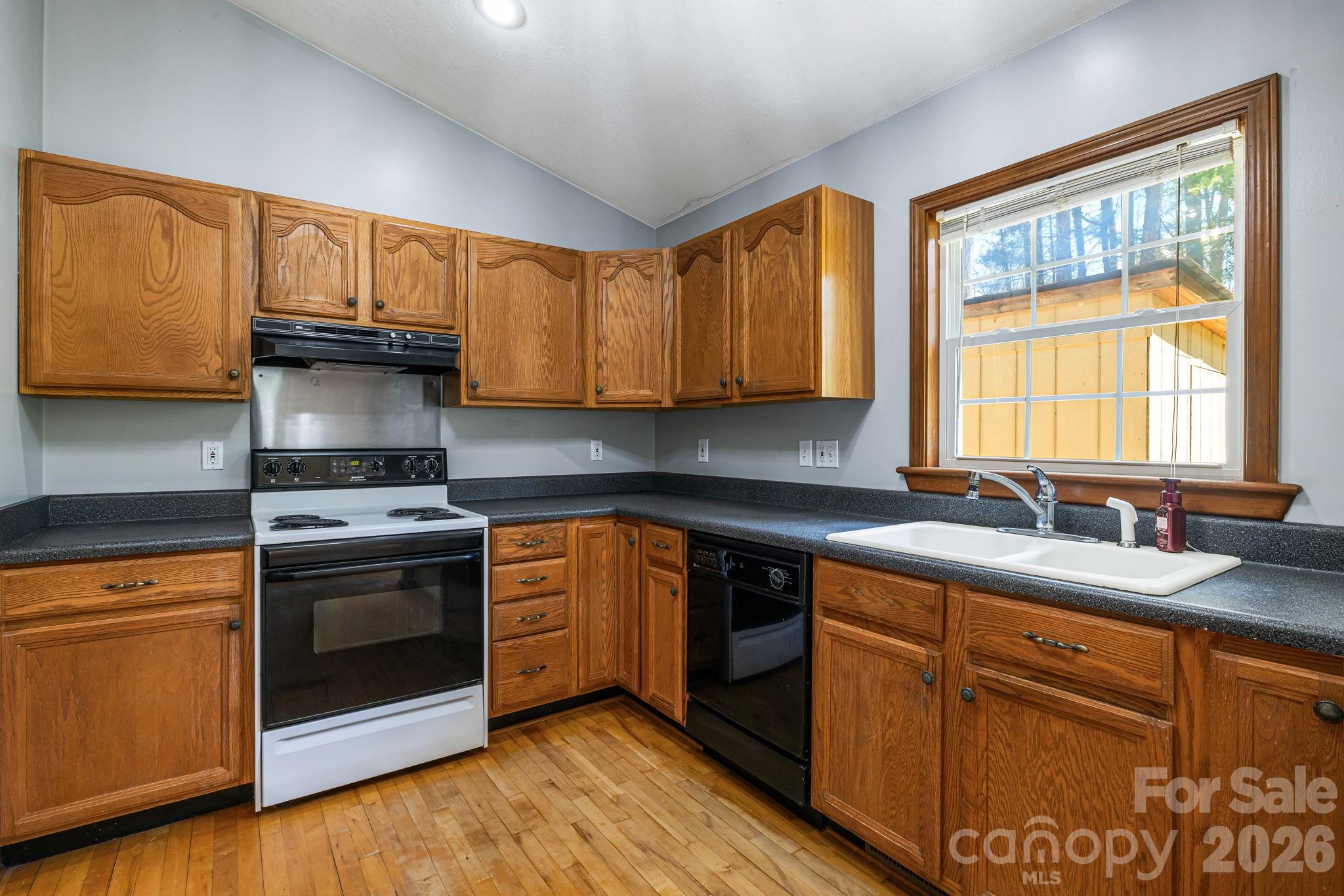 289 Riverview Church Road — Asheville