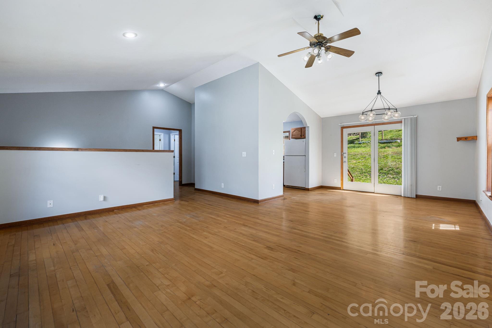 289 Riverview Church Road — Asheville