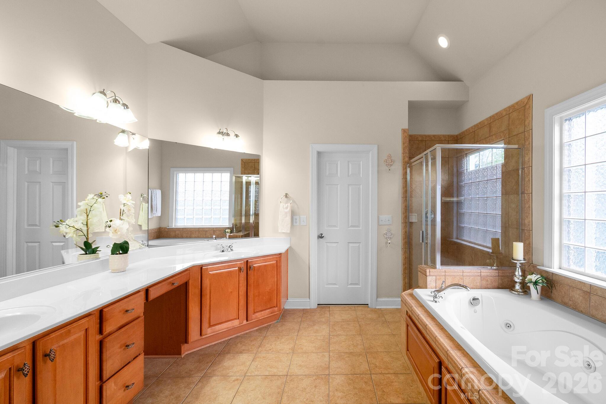 1216 Flat Heads Lane — Waxhaw