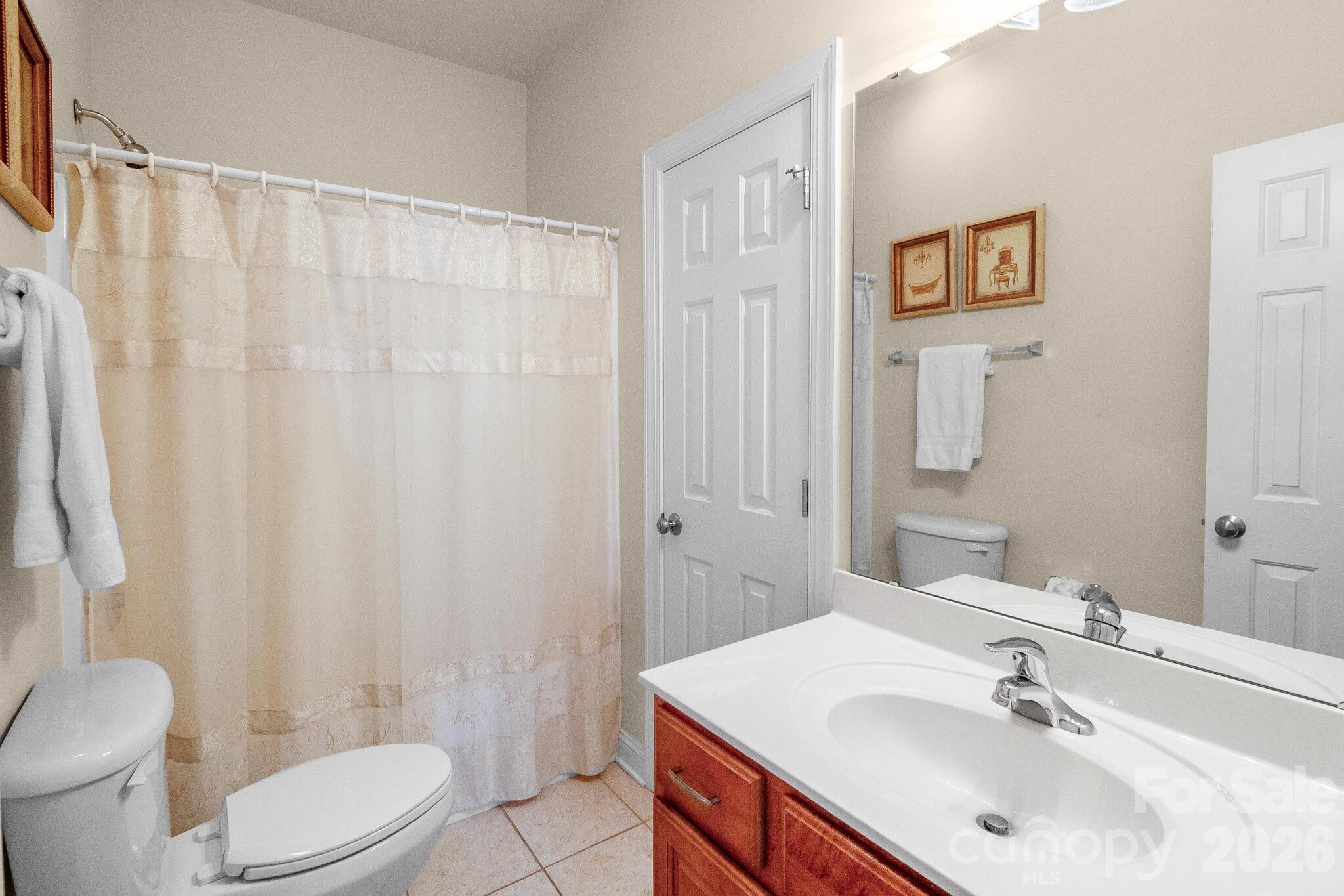 1216 Flat Heads Lane — Waxhaw